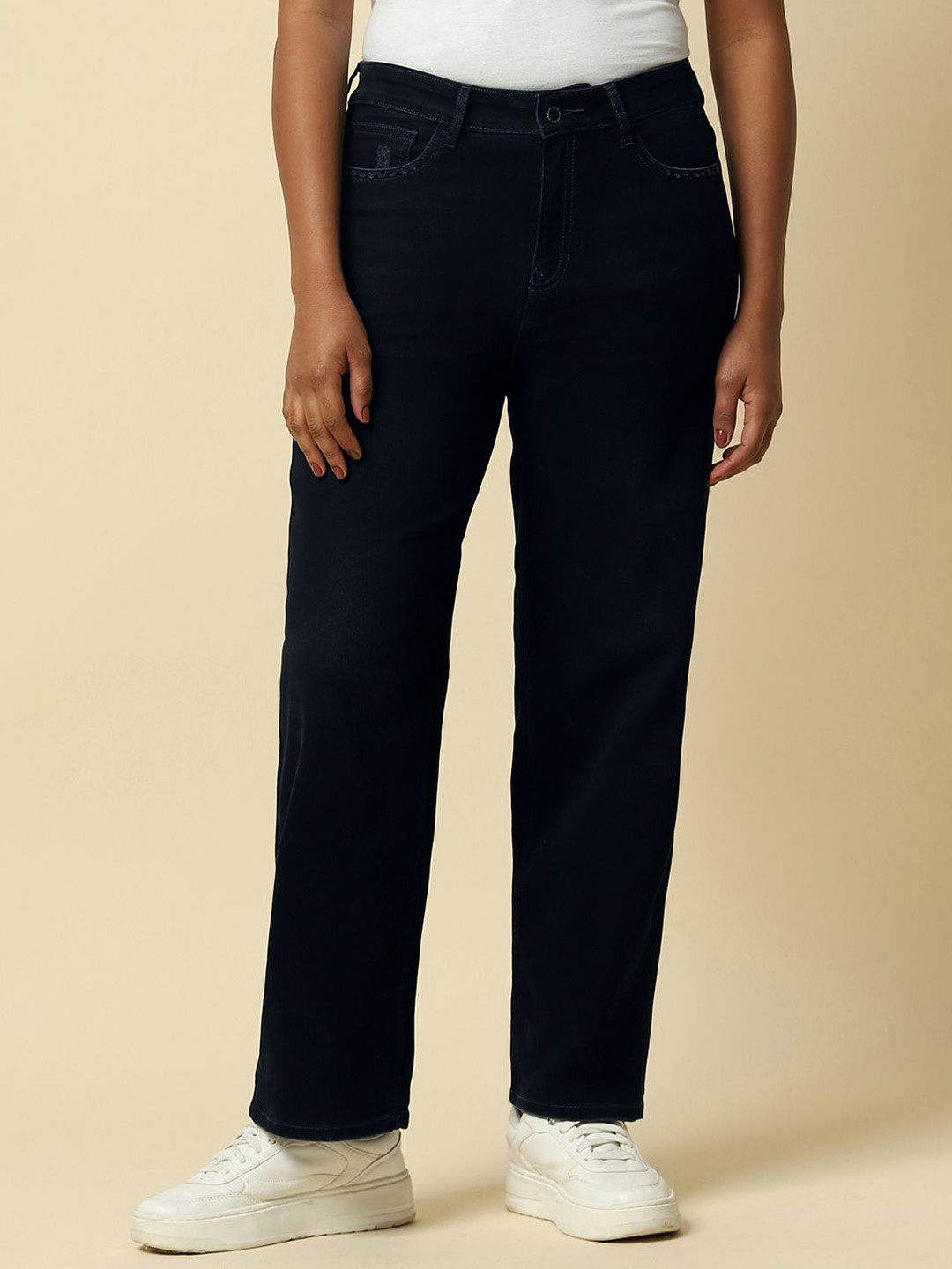 

Allen Solly Woman Women Relaxed Fit Mid-Rise Jeans, Navy blue