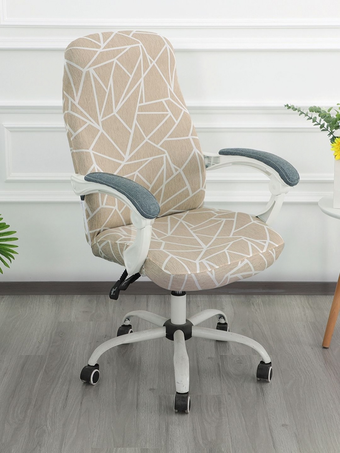 

HOKIPO Beige & White Abstract Printed 140 GSM Stretchable Office Chair Cover