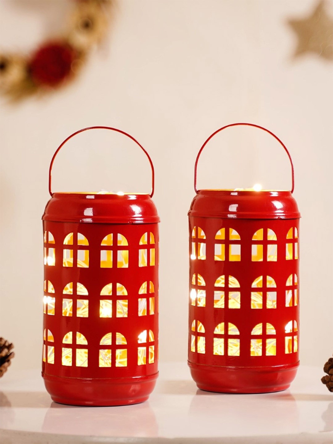

Nestasia Red 2 Pieces Metal Candle Holder