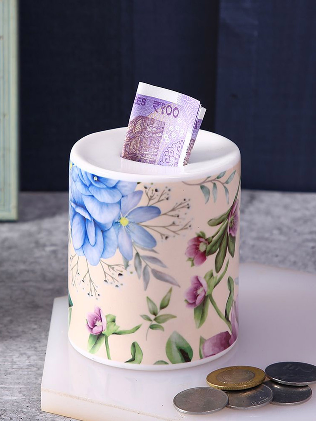 

PENTADECO Beige & Blue Printed Ceramic Piggy Bank