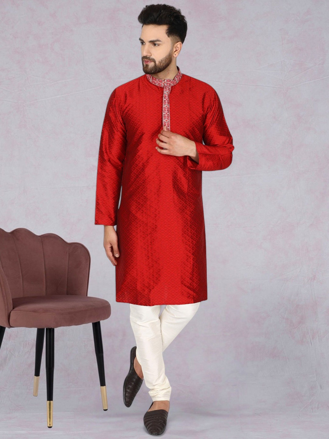 

SKAVIJ Men Regular Thread Work Kurta with Churidar & With Dupatta, Red