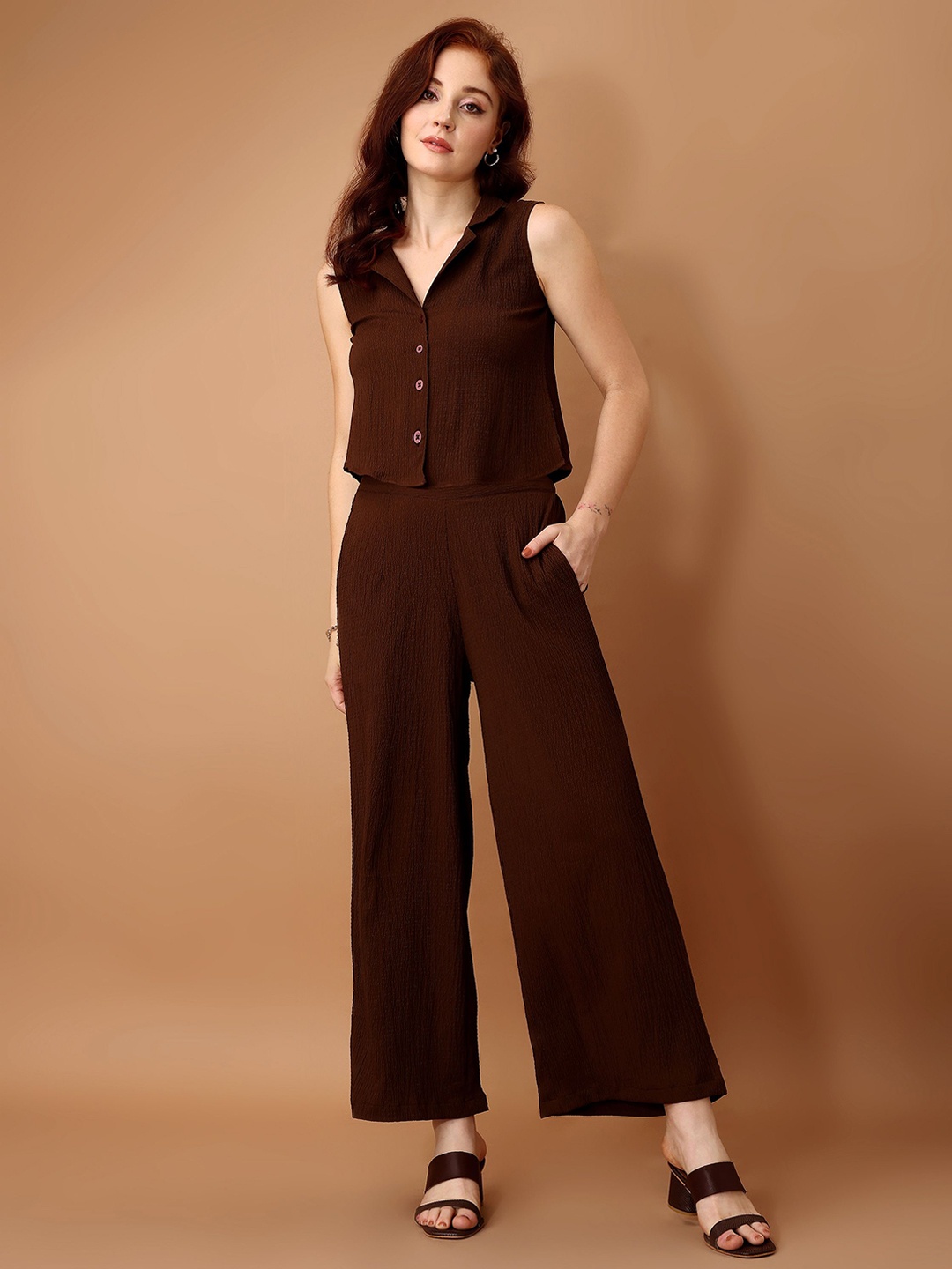 

Murcia V-Neck Sleeveless Waistcoat With Trouser, Brown