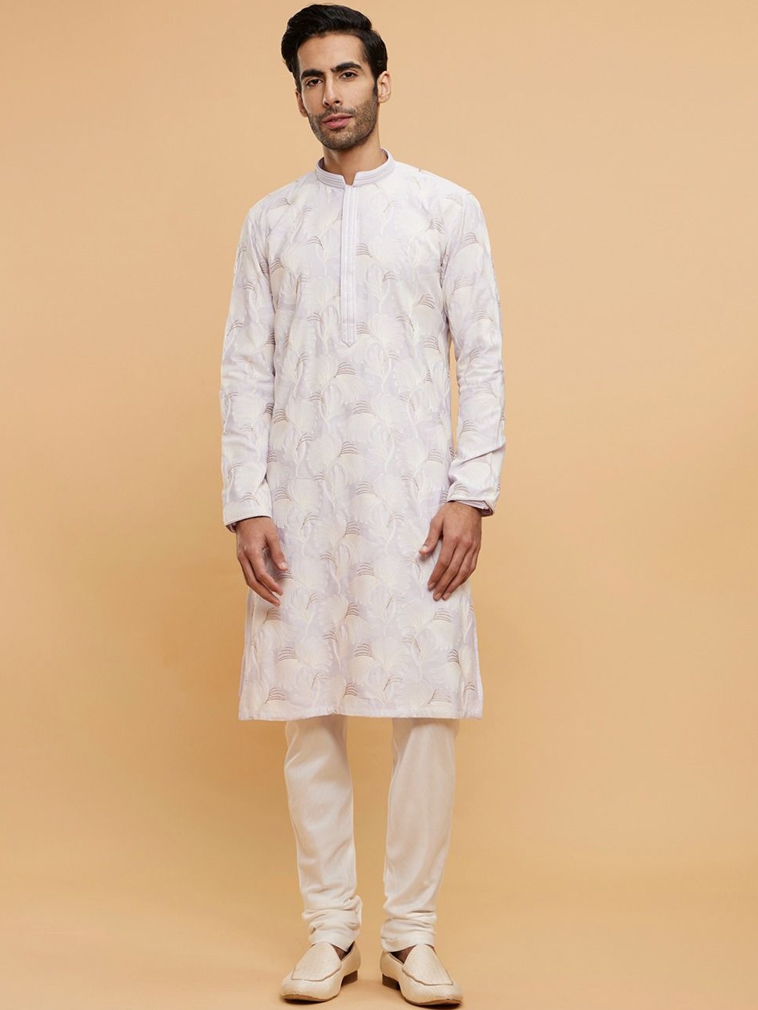 

Twamev Men Embroidered Regular Thread Work Kurta with Churidar, Violet