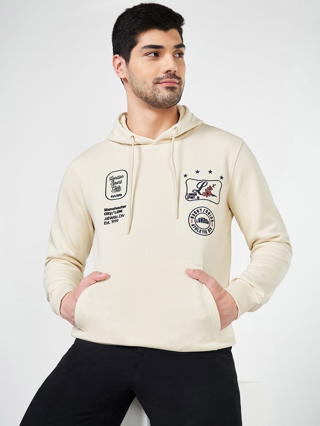 

BYFORD by Pantaloons Men Printed Sweatshirt, Cream