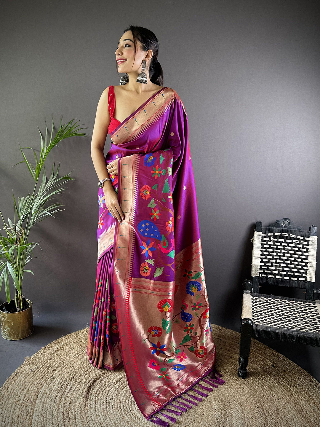 

LeeliPeeri Designer Woven Design Zari Silk Blend Kanjeevaram Saree, Purple