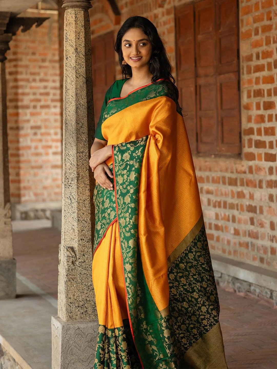 

Aldwych Woven Design Zari Silk Blend Banarasi Saree, Yellow