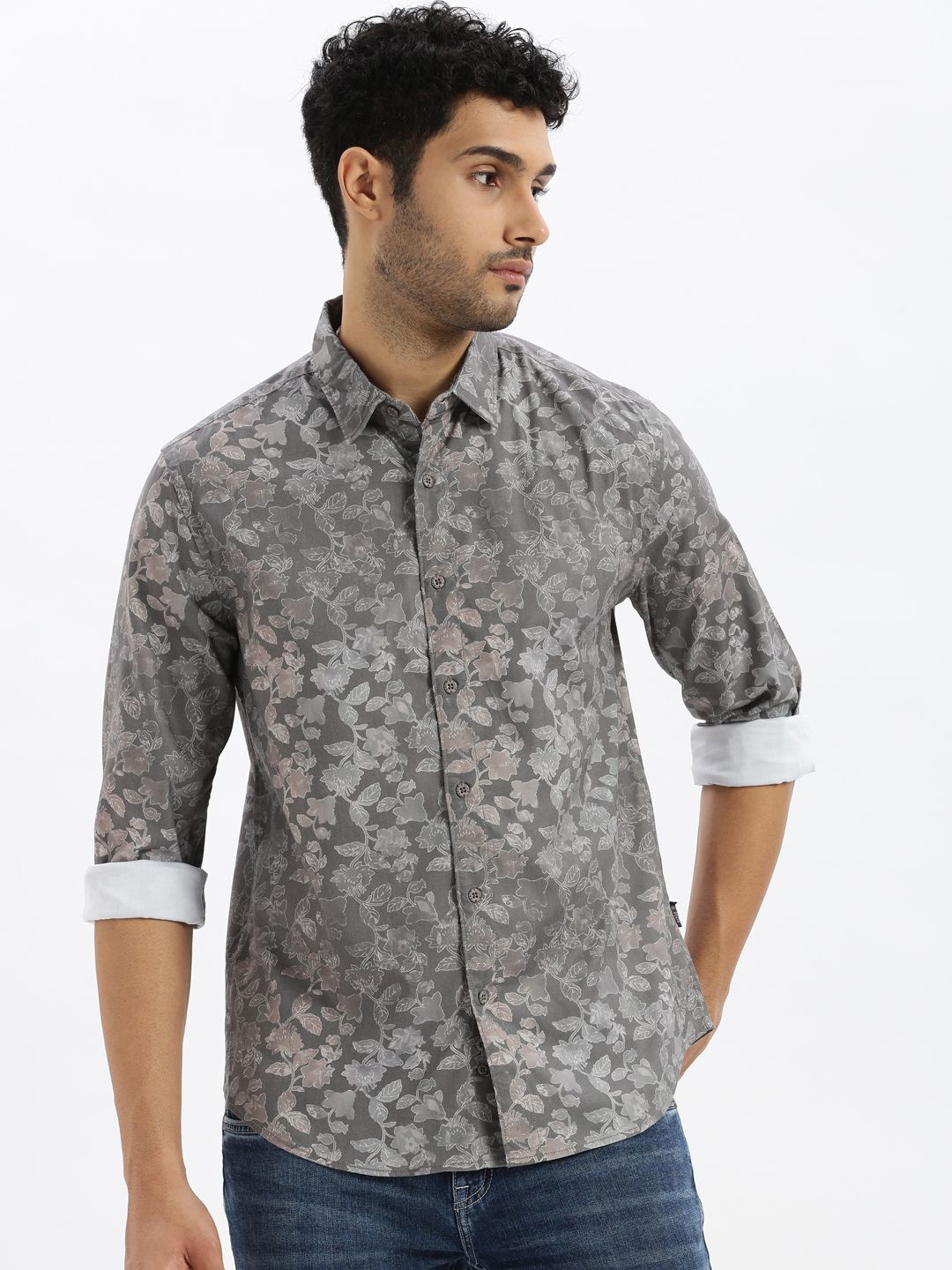 

Grit and Flair Men Standard Floral Opaque Printed Casual Shirt, Green
