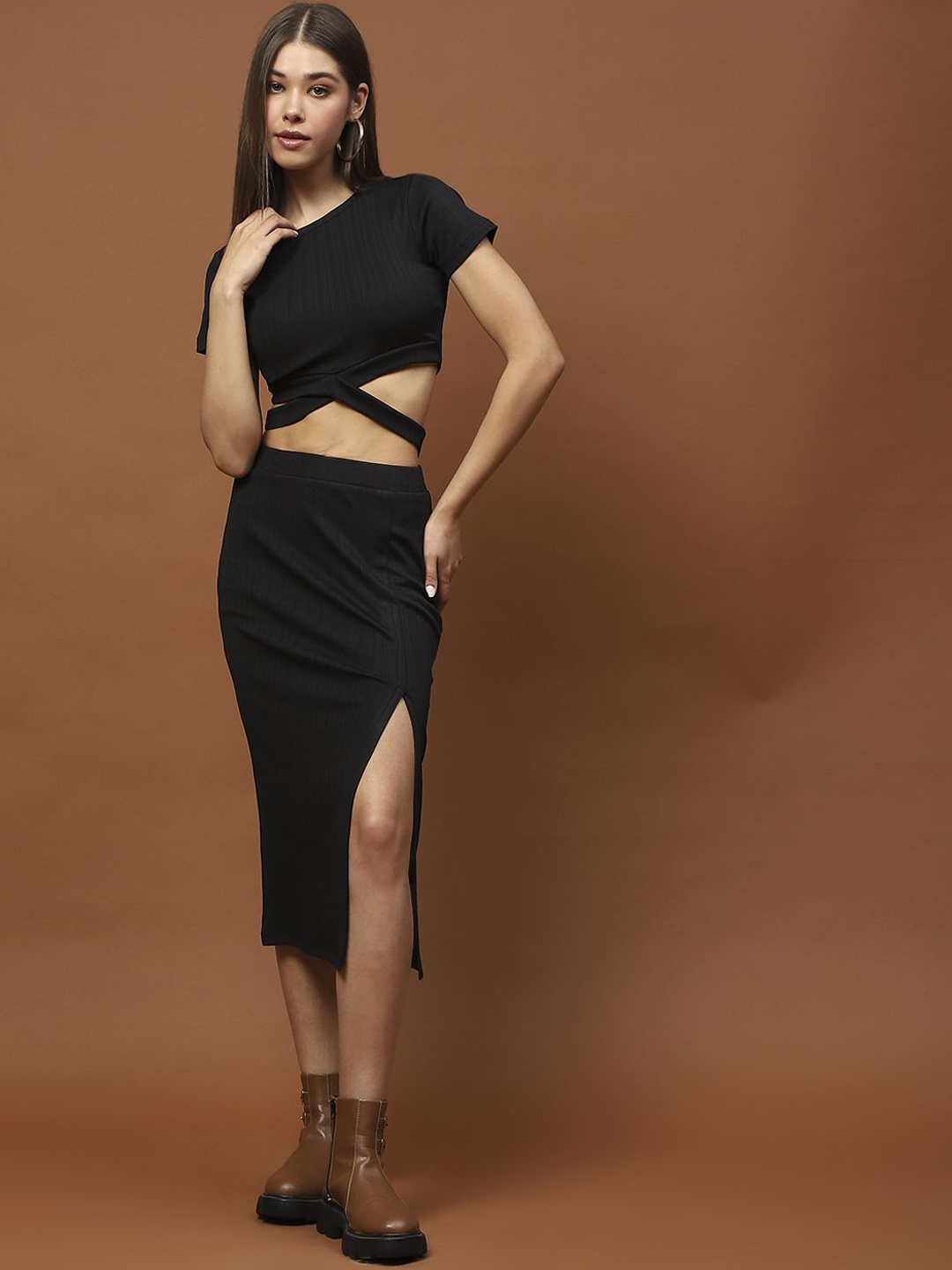 

StyleCast X SERA Self Design Round Neck Short Sleeves Top With Skirt, Black