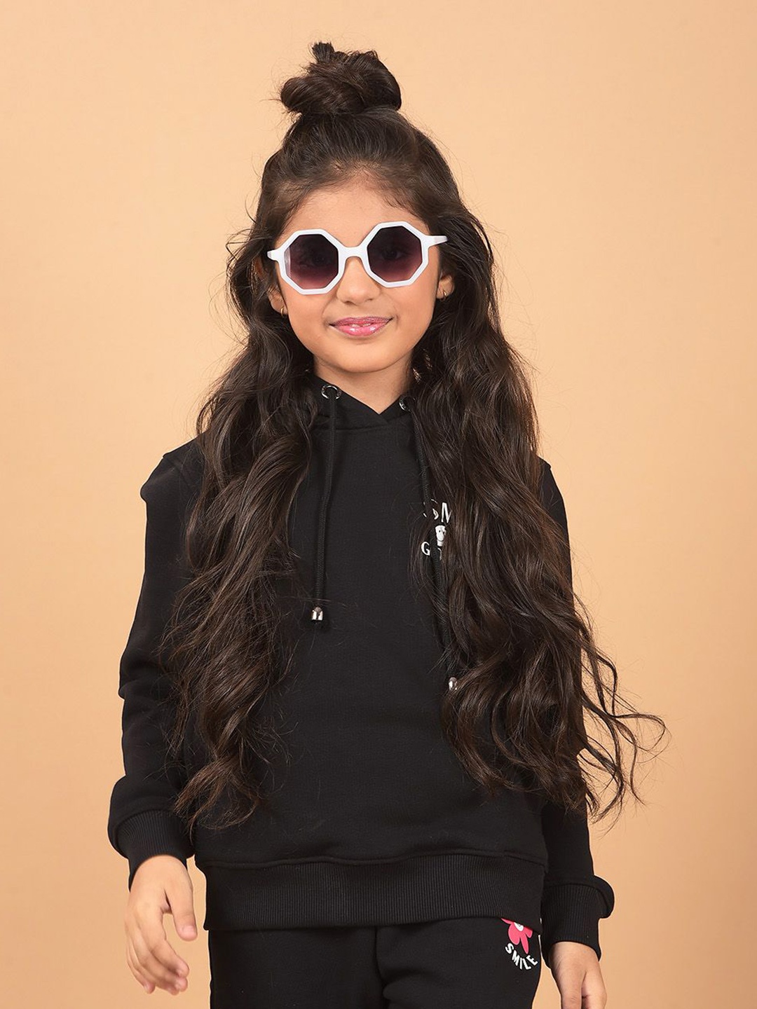 

Crimsoune Club Girls Printed Hooded Sweatshirt, Black