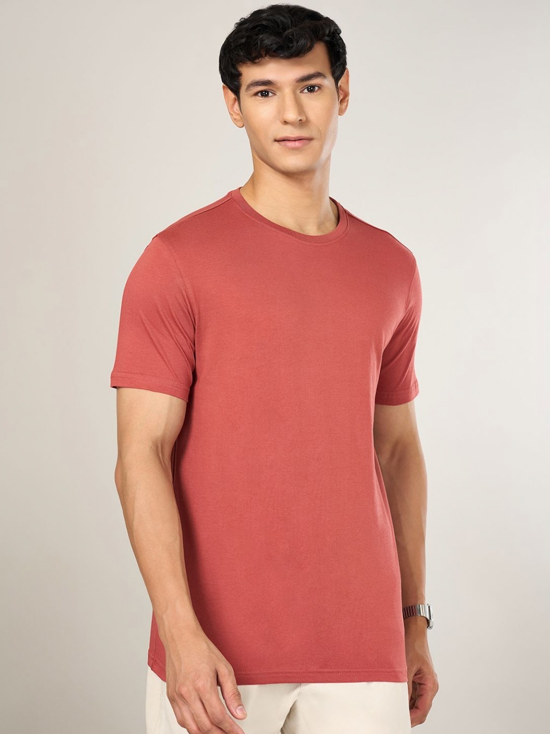 

BYFORD by Pantaloons Men Pockets Slim Fit T-shirt, Red