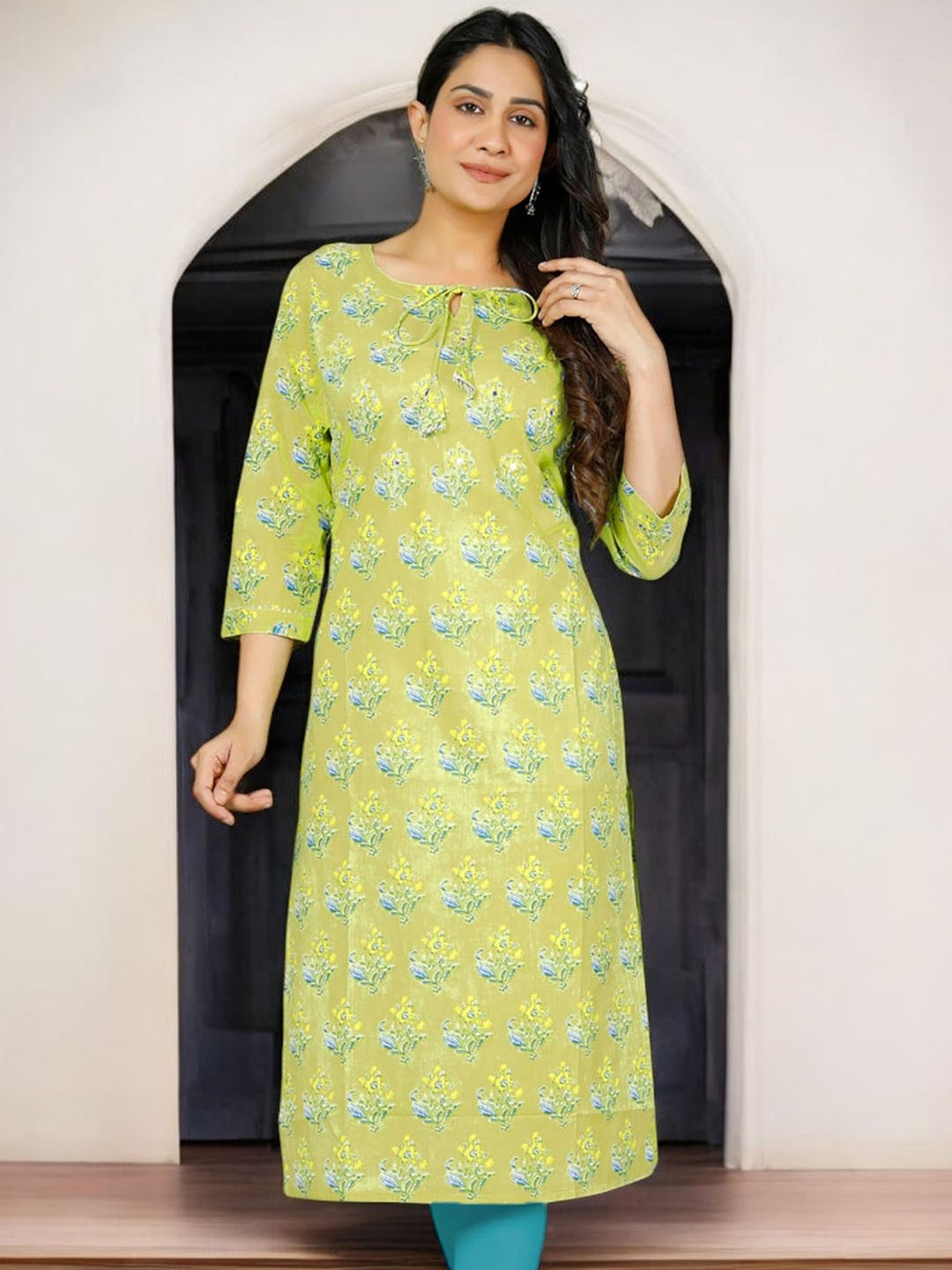 

Jevi Prints Women Tribal Printed Kurta, Green