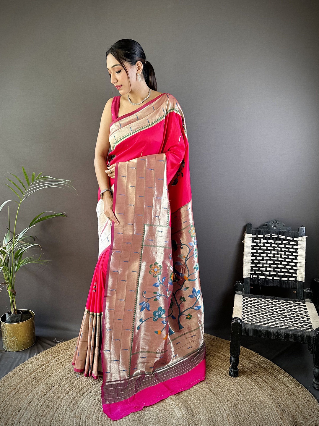

LeeliPeeri Designer Woven Design Zari Silk Blend Banarasi Saree, Pink