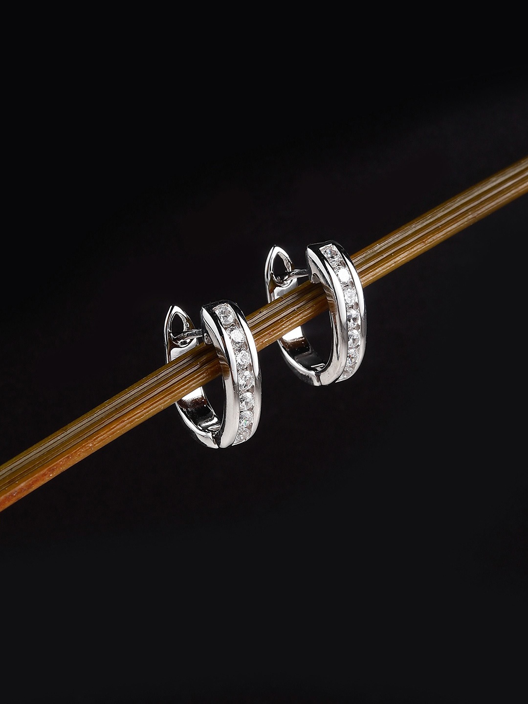 

DIAVO Contemporary Studs Earrings, Silver