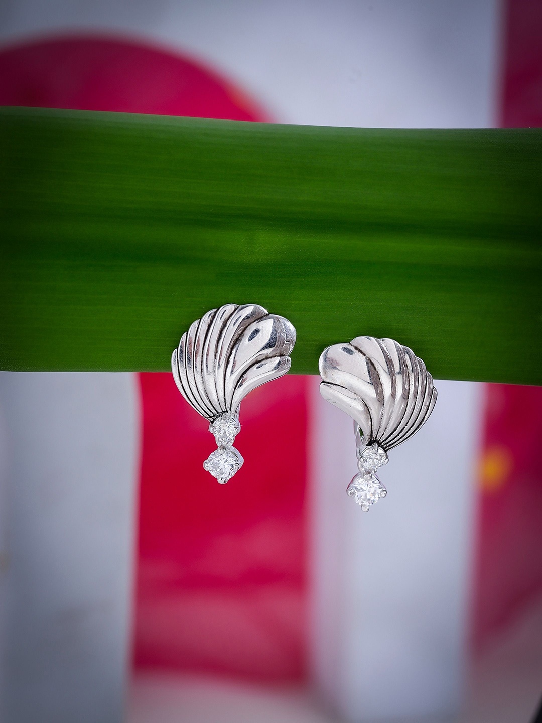 

DIAVO Contemporary Studs Earrings, Silver