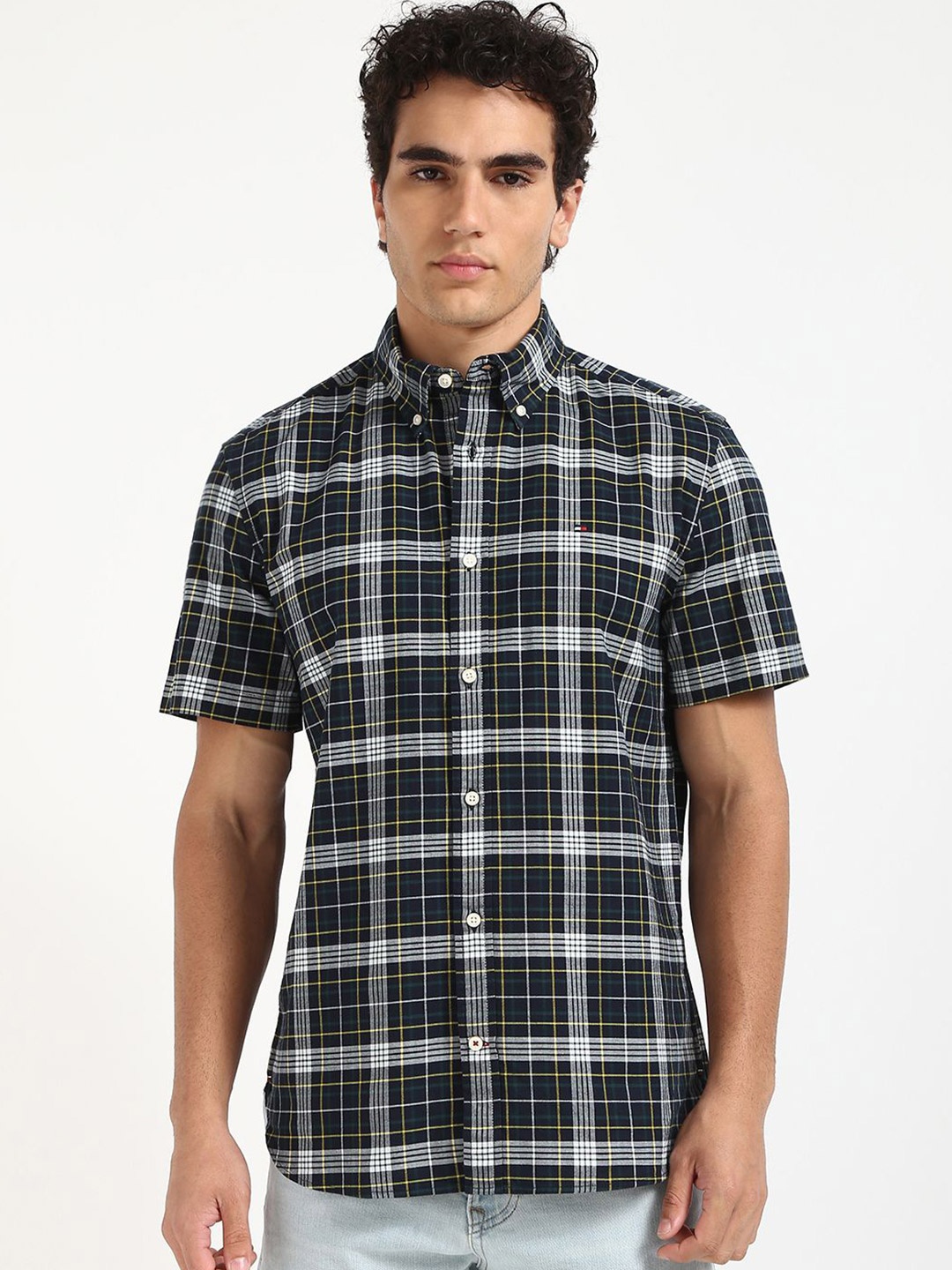 

Tommy Hilfiger Men Tartan Checks Opaque Checked Casual Shirt, Blue