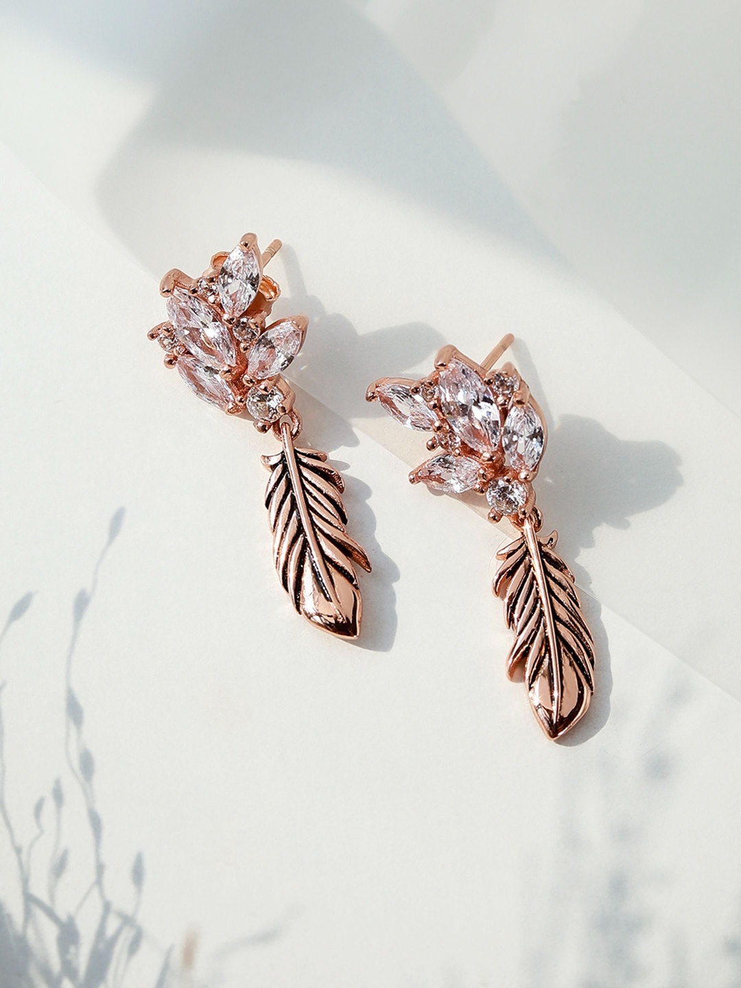 

DIAVO Contemporary Ear Cuff Earrings, Rose gold