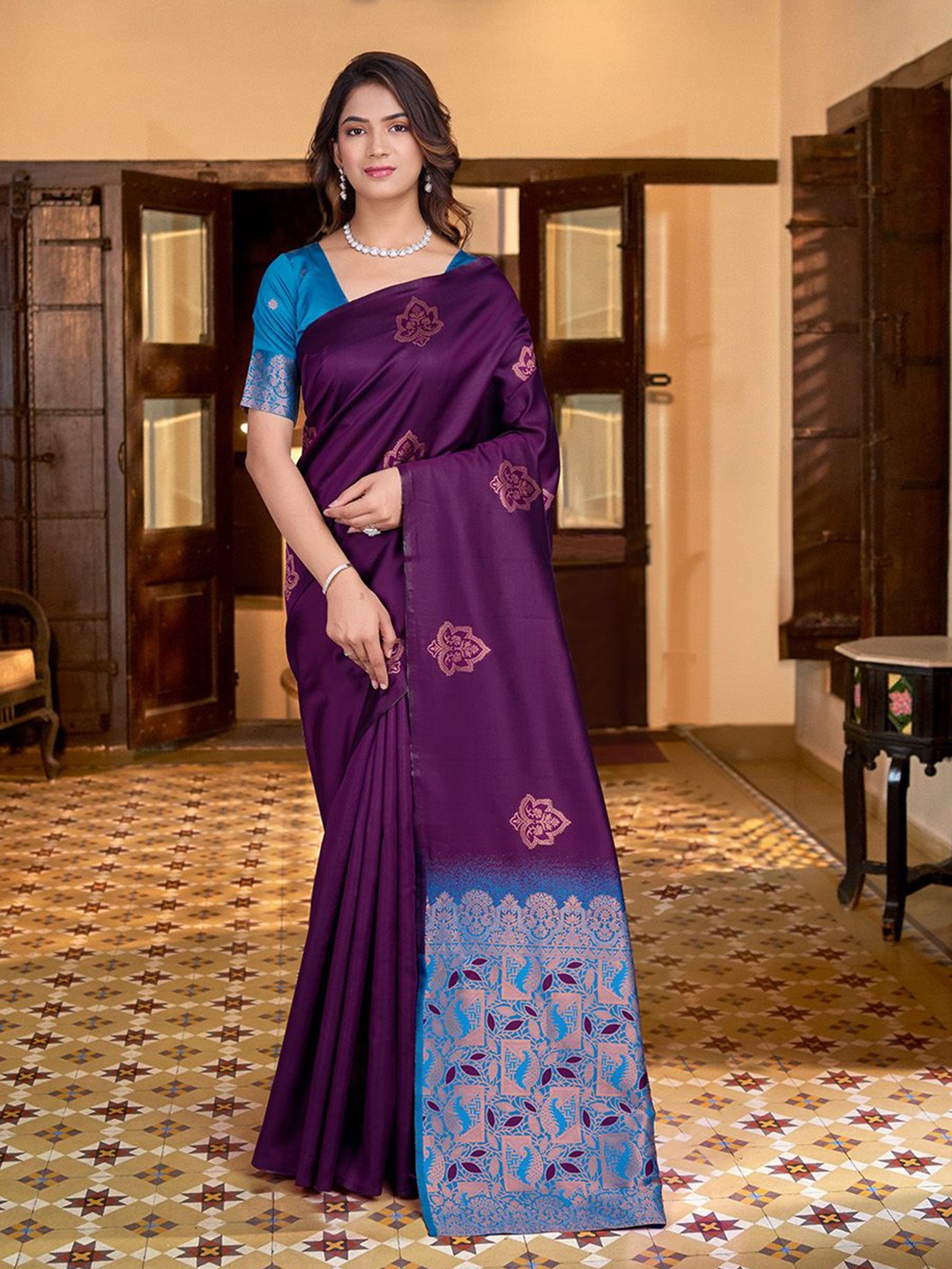 

STYLEELITE Woven Design Zari Pure Silk Saree, Purple