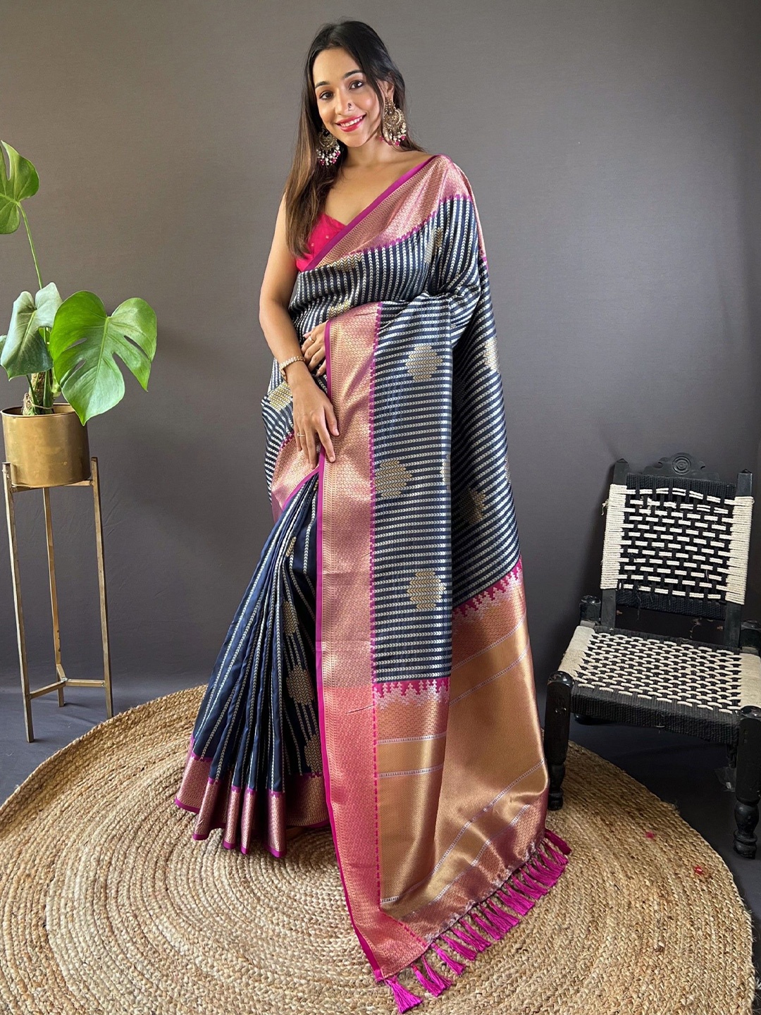 

LeeliPeeri Designer Woven Design Zari Silk Blend Banarasi Saree, Navy blue