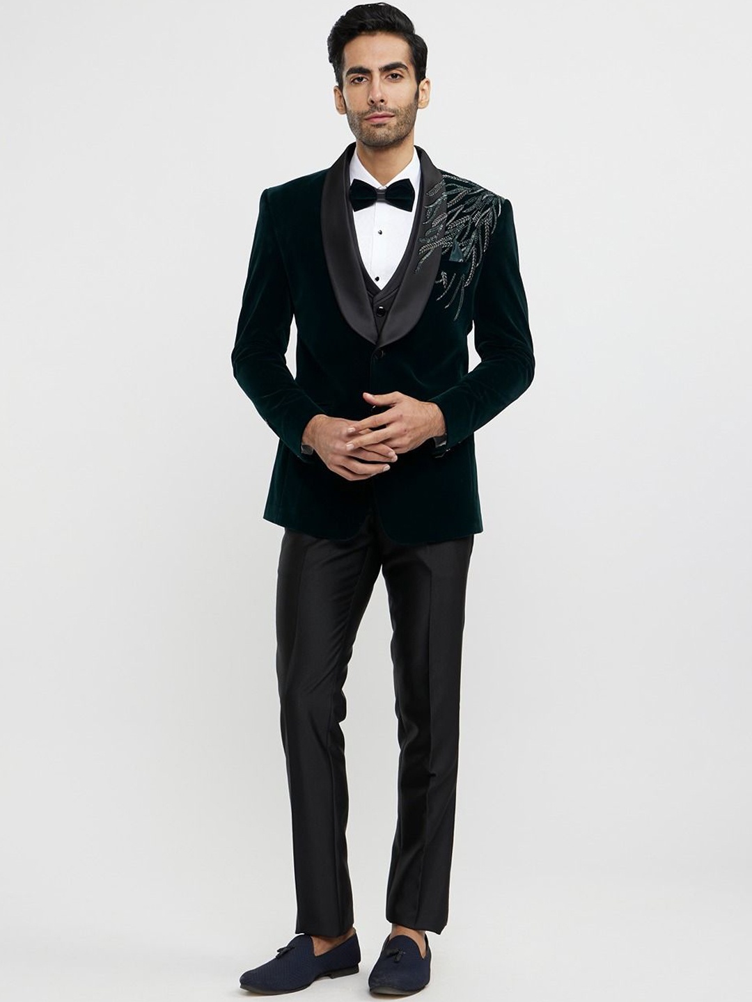 

Twamev Men Embellished Double Breasted Five-Piece Suits, Black