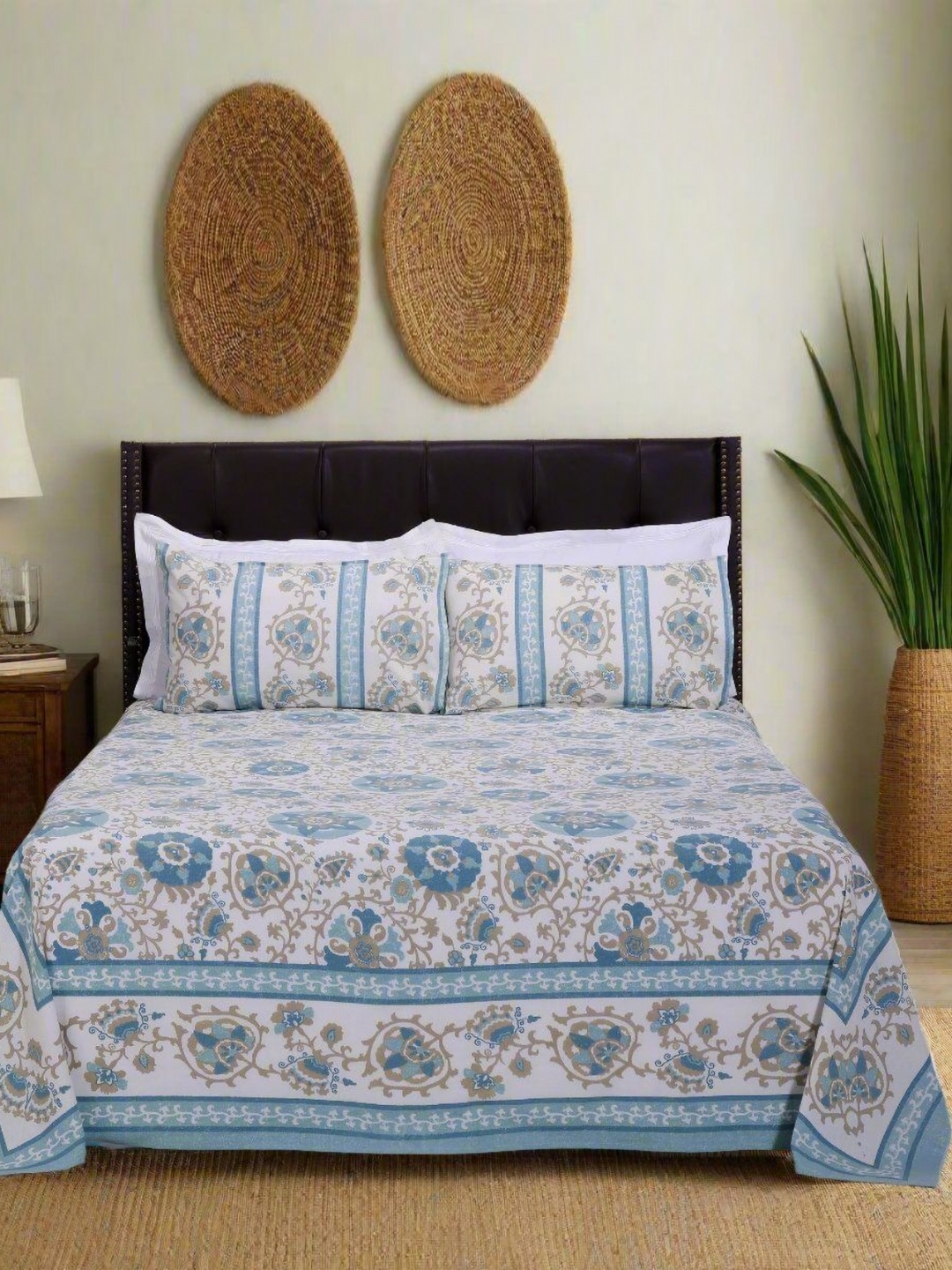 

SHAHENAZ Blue & White Floral Cotton 120 TC Double Queen Bedsheet Set-2.7 m X 2.25 m