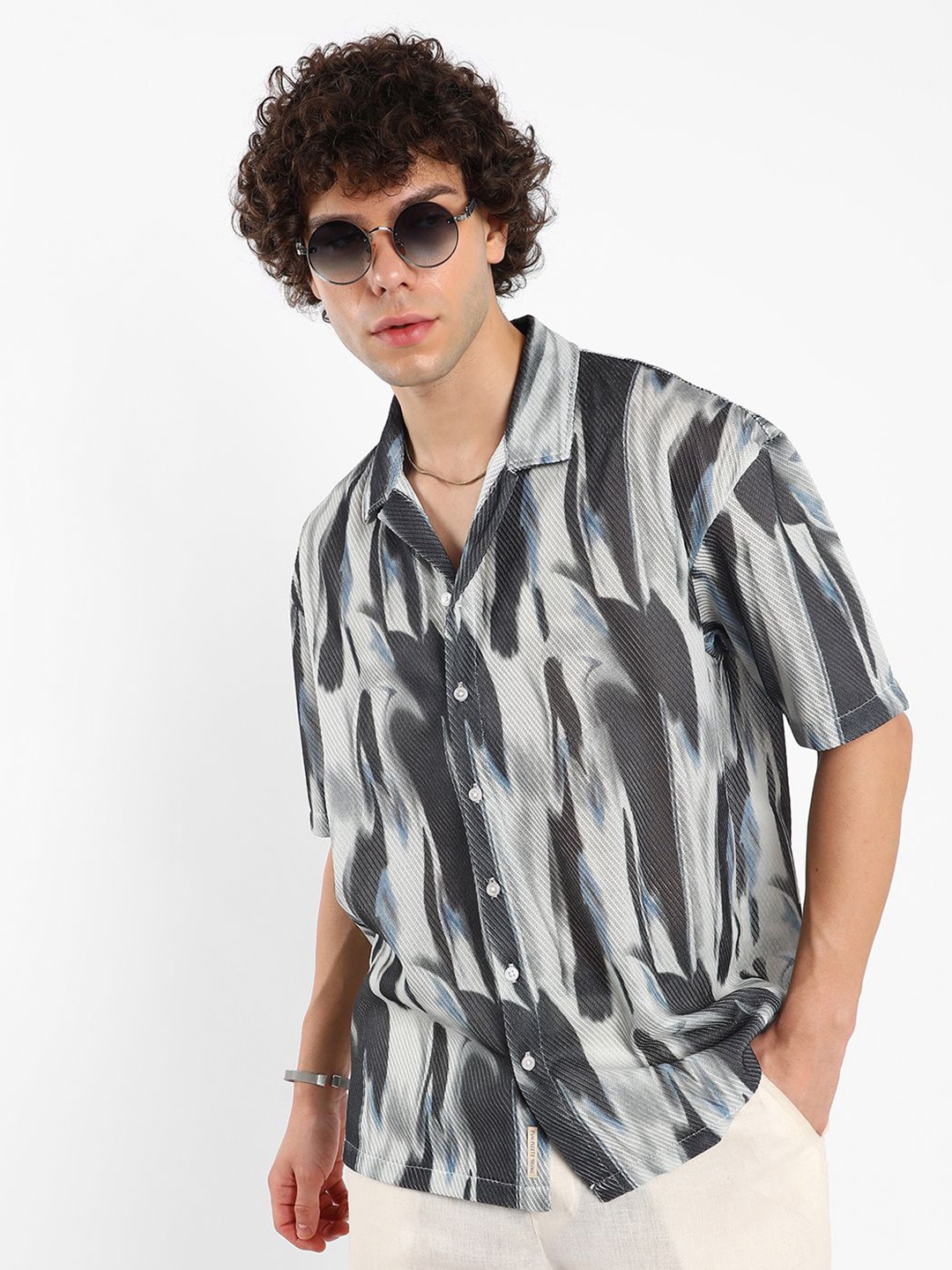 

Campus Sutra Men Comfort Cuban Collar Abstract Oversized Casual Shirt, Blue