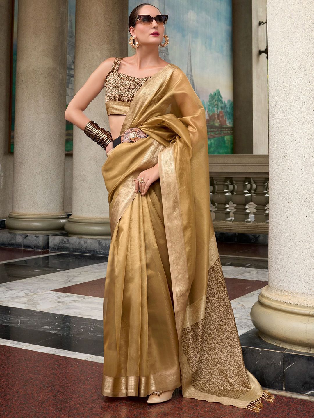 

Satrani Woven Design Zari Tissue Banarasi Saree, Beige