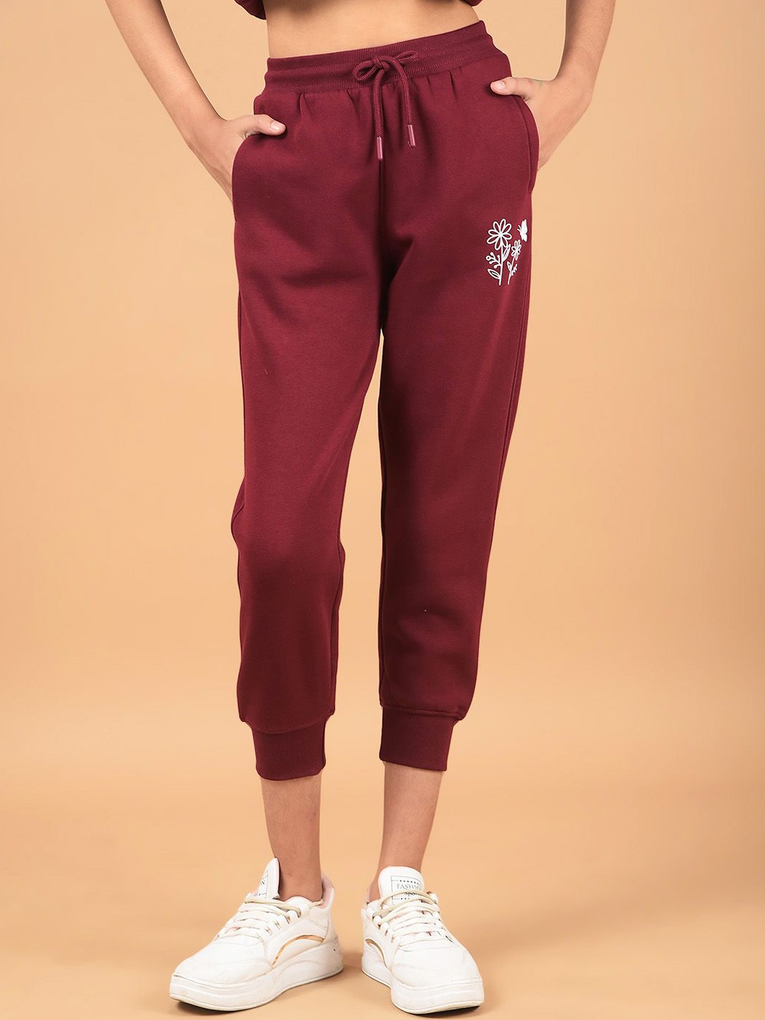 

Crimsoune Club Girls Floral Printed Mid Rise Regular Fit Jogger, Red