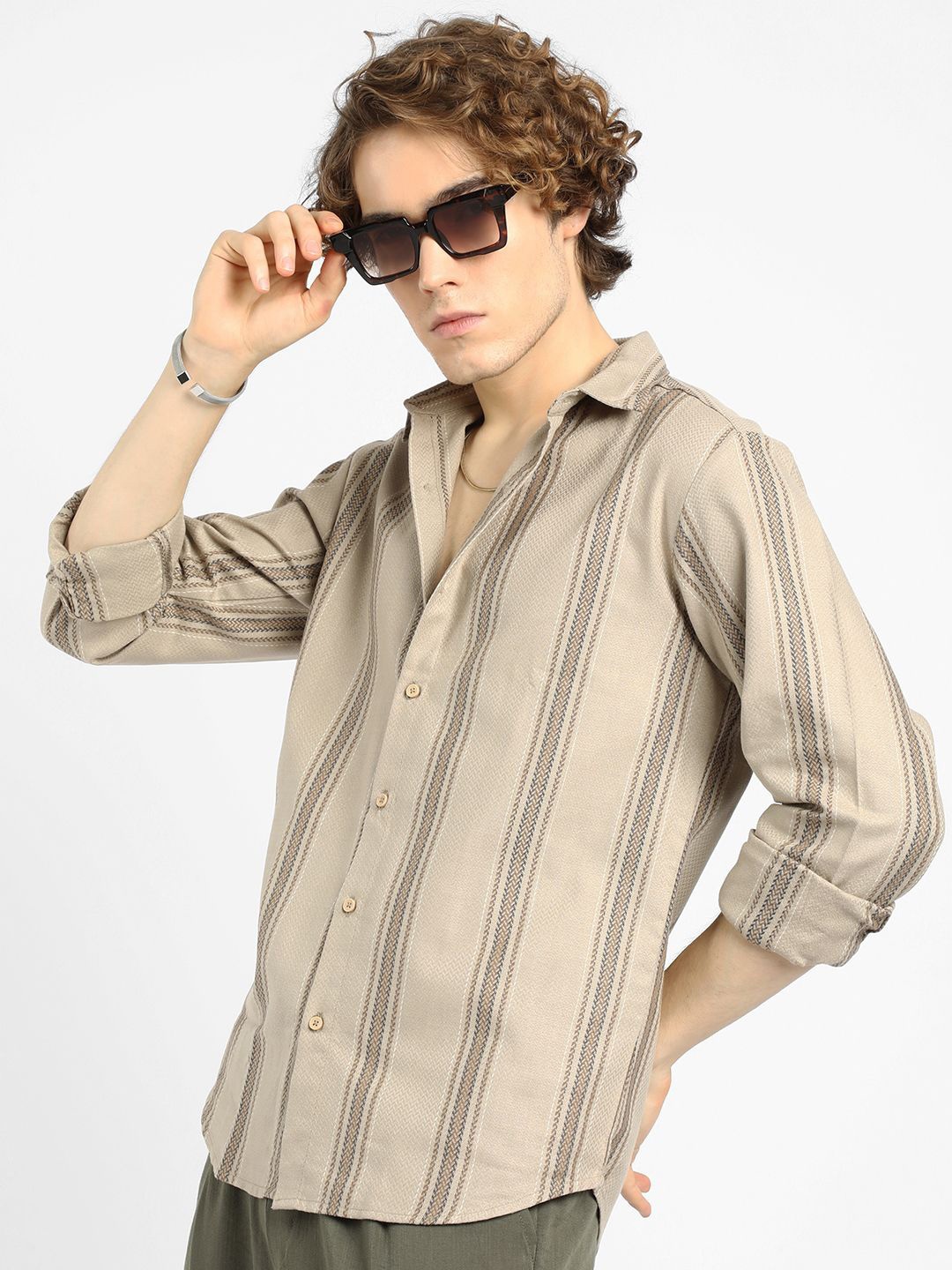 

Campus Sutra Men Comfort Spread Collar Vertical Striped Casual Shirt, Beige