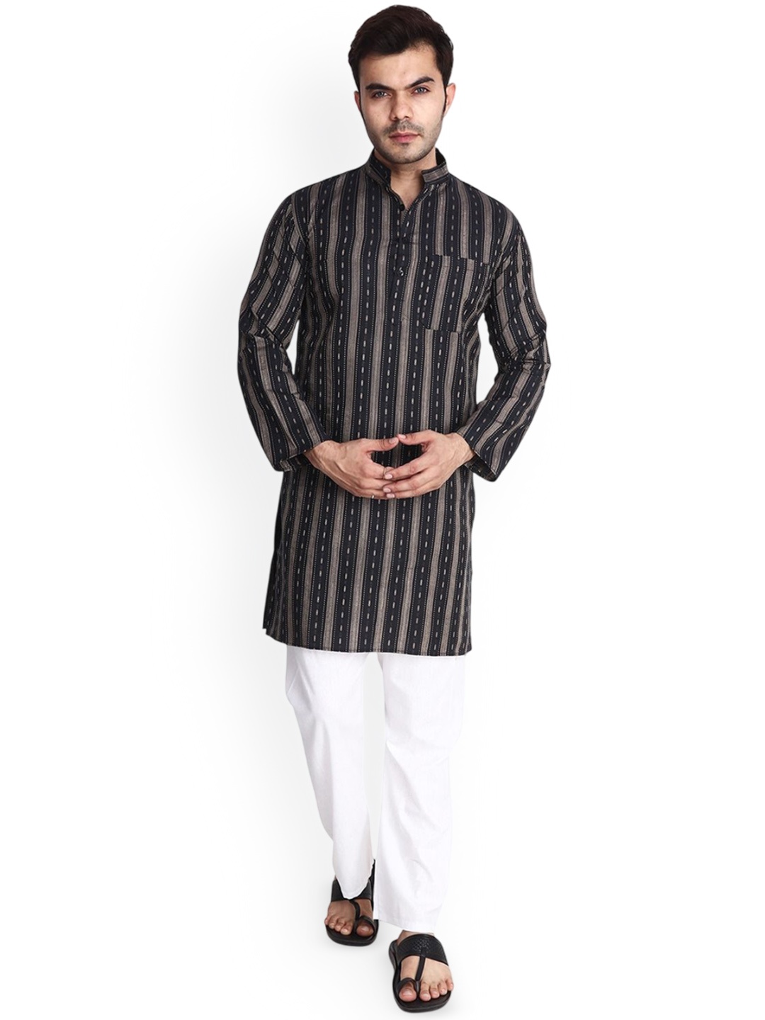 

Aaryavar Men Geometric Striped Thread Work Kurta, Black