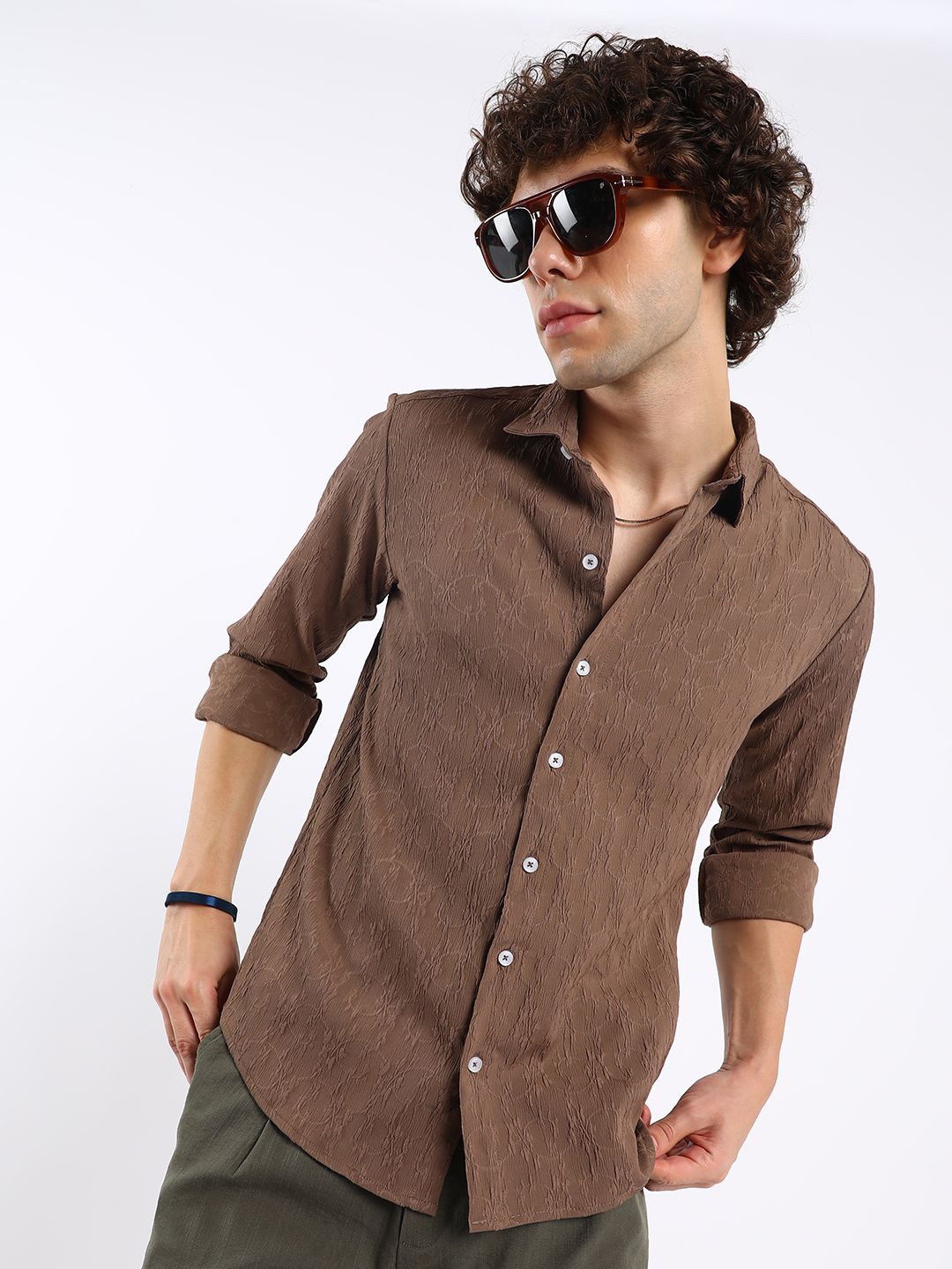 

Campus Sutra Men Comfort Spread Collar Solid Casual Shirt, Brown