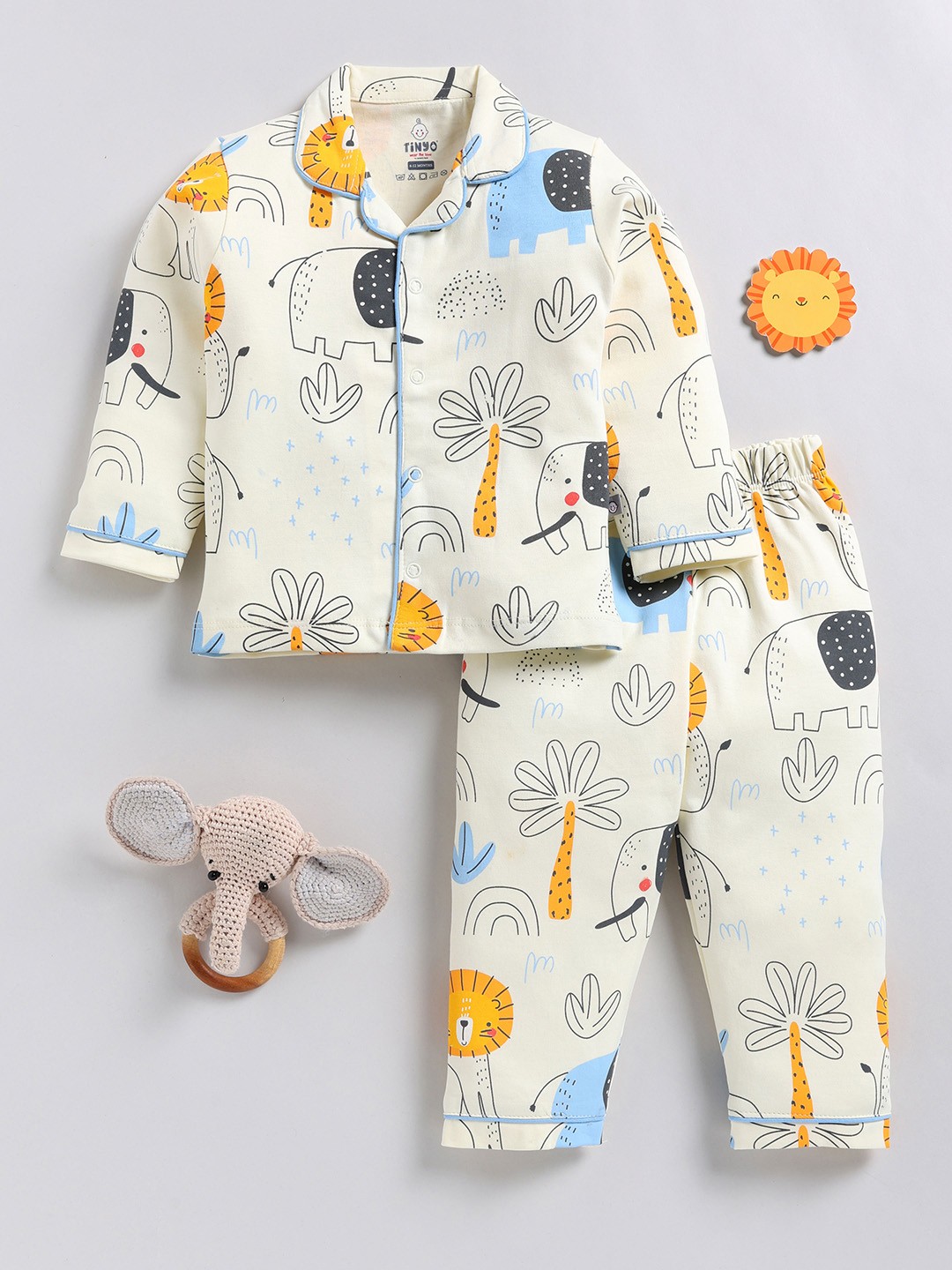 

YK X Tinyo Boys Conversational Printed Night suit, Cream