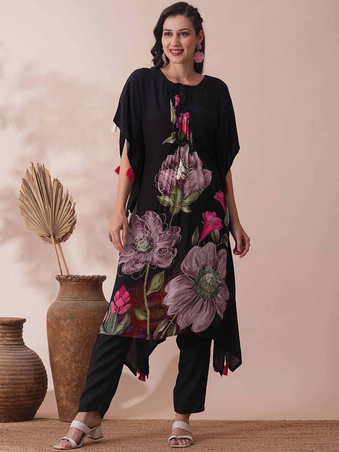 

FASHOR Floral Printed Pleated Kaftan With Trouser Co-Ords, Black