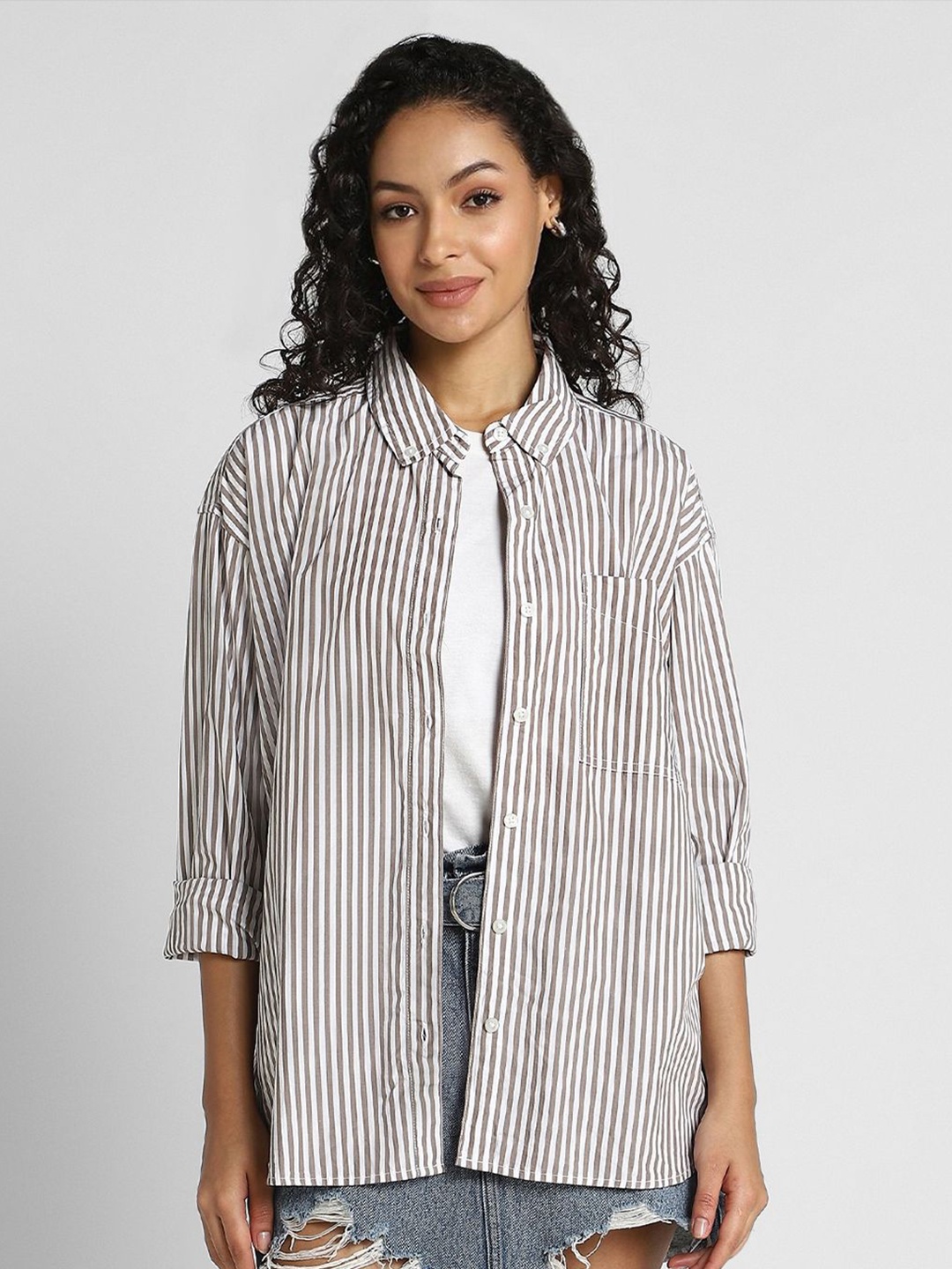 

AMERICAN EAGLE OUTFITTERS Women Classic Vertical Striped Cotton Casual Shirt, Grey