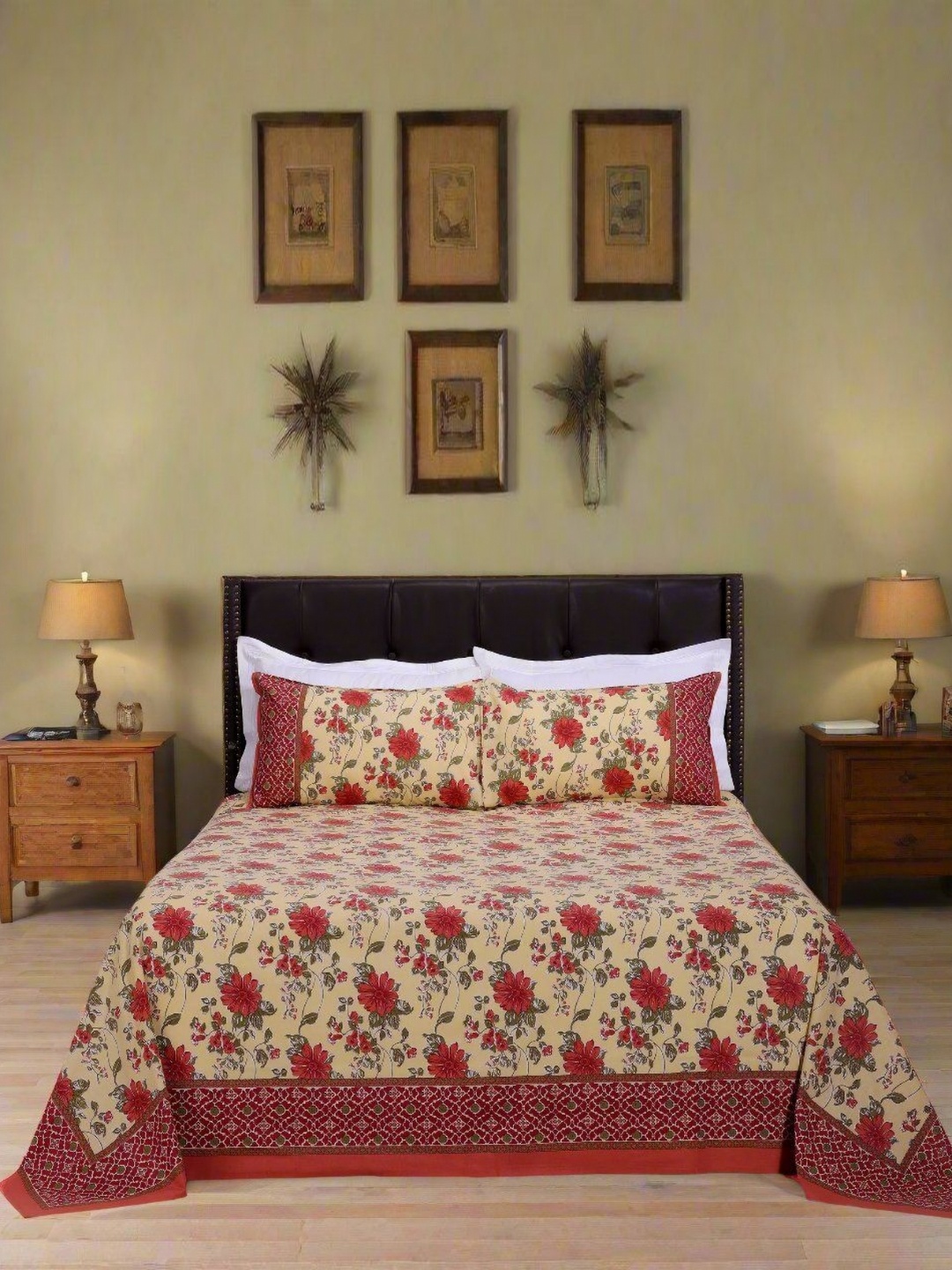 

SHAHENAZ Red & Green Floral Cotton 120 TC Super King Bedsheet with 2 Pillow Covers