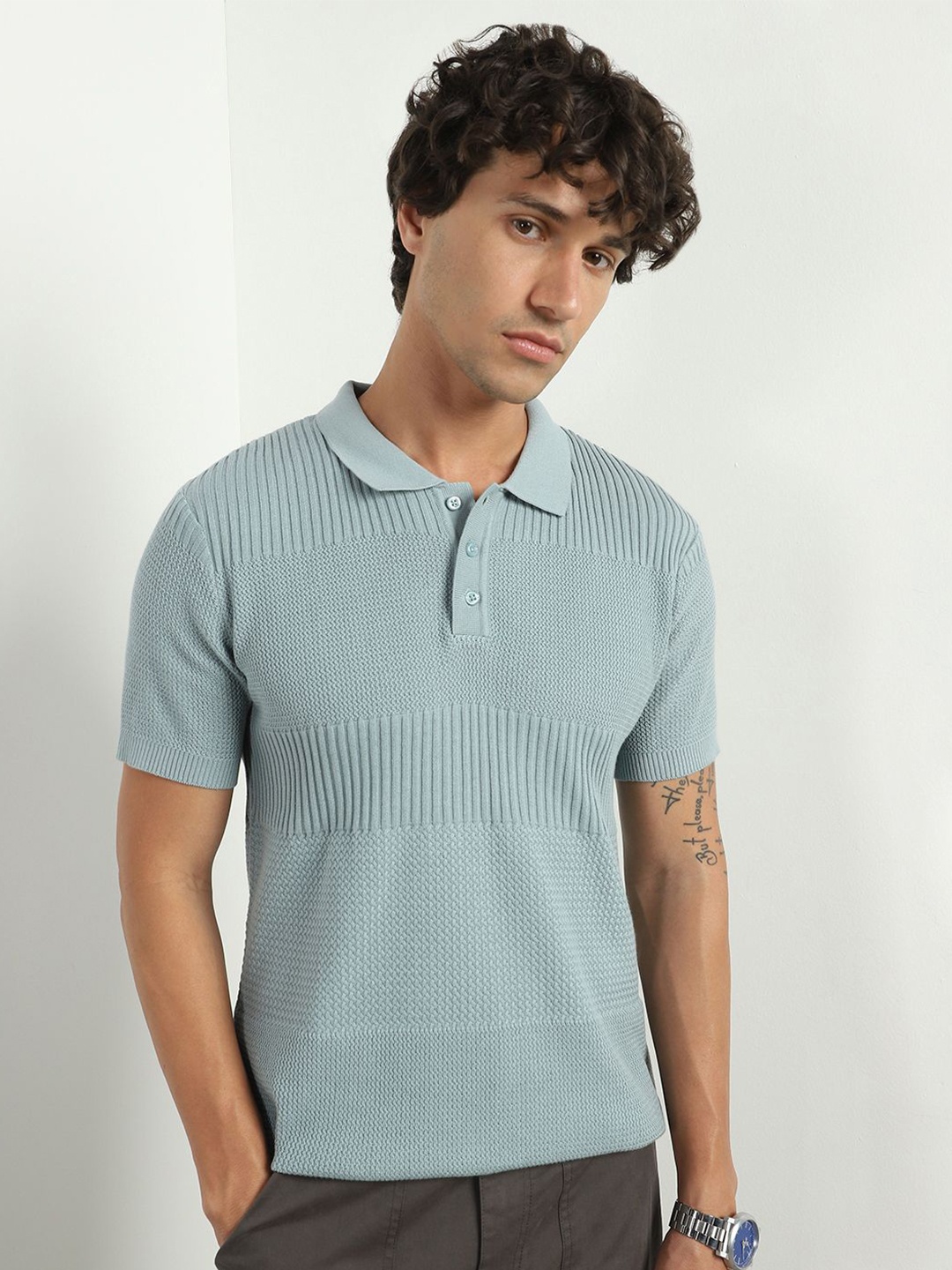 

NOBERO Men Textured Self Design Polo Collar T-shirt, Grey