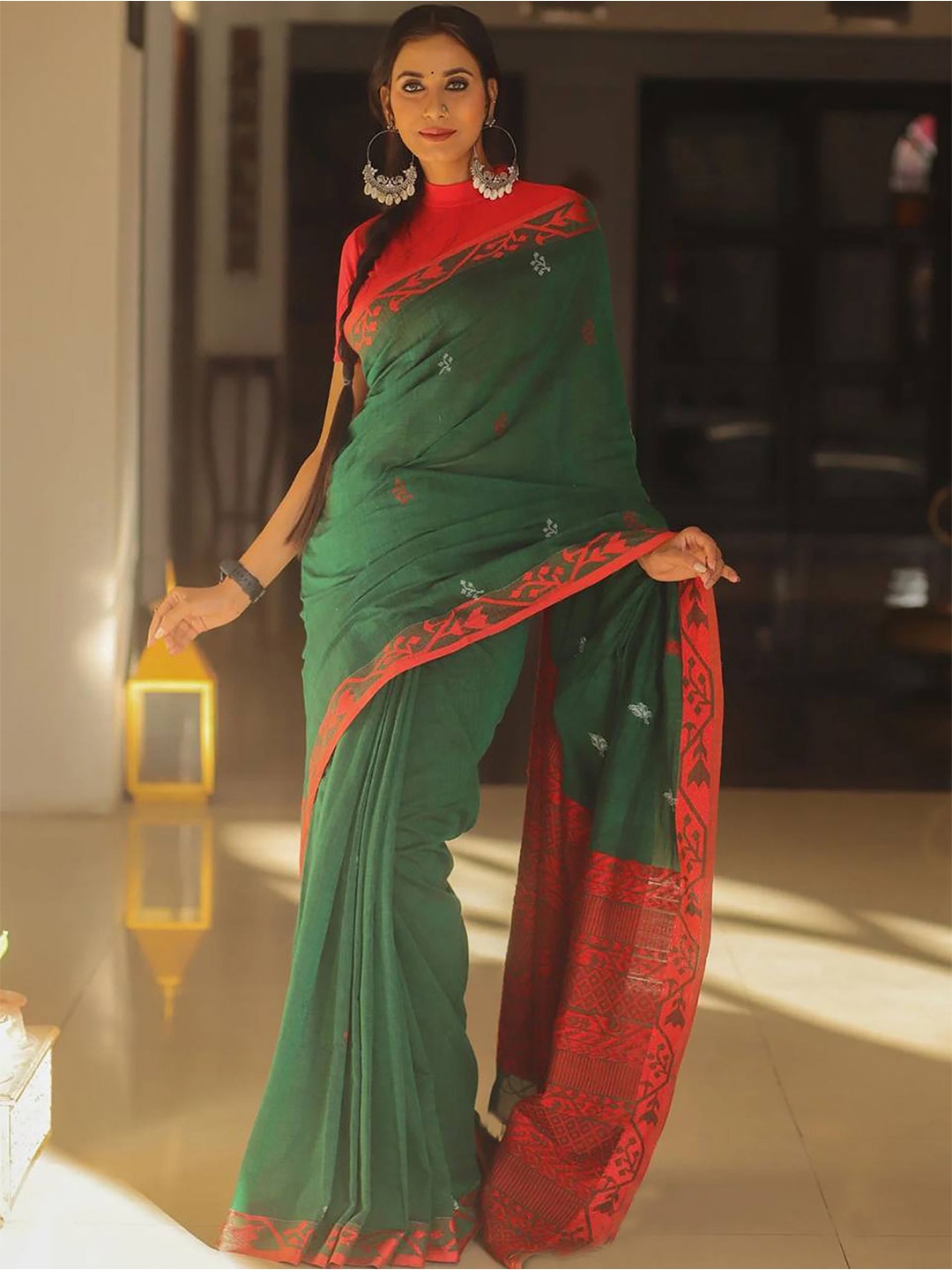 

Anjaneya Sarees Woven Design Silk Cotton Banarasi Saree, Green