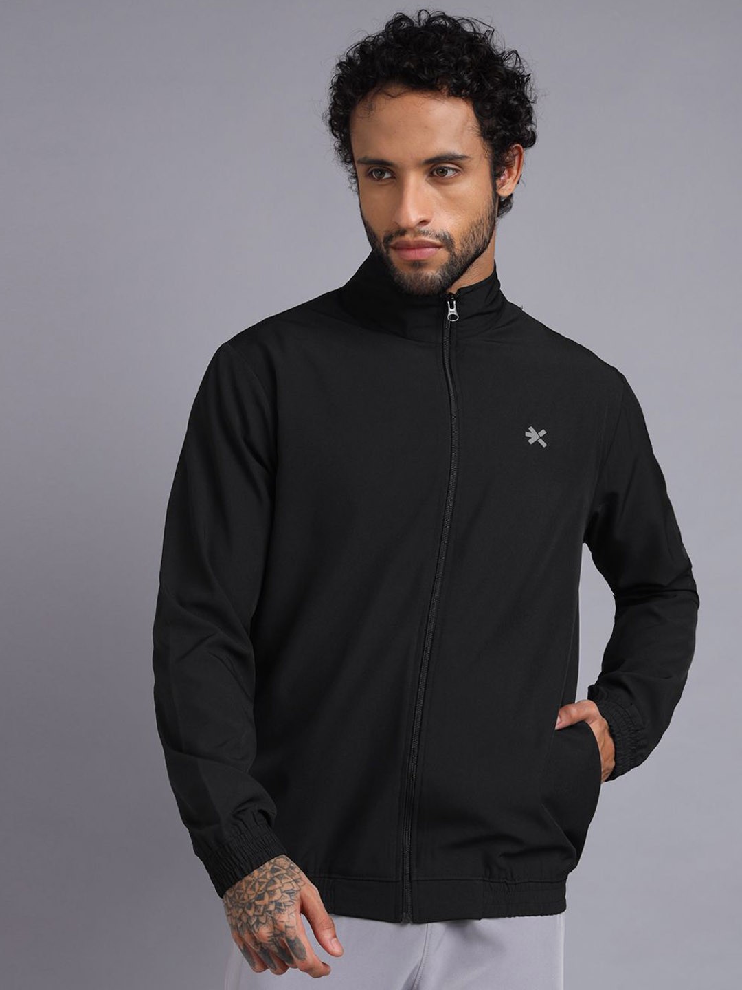 

HRX by Hrithik Roshan Men Lightweight Sporty Jacket, Black