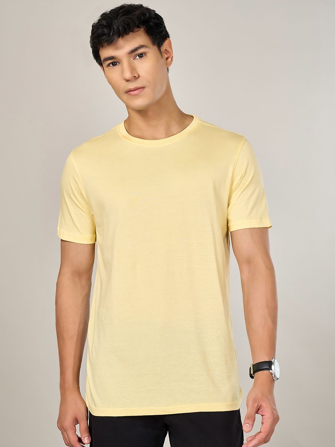 

BYFORD by Pantaloons Men Raw Edge Slim Fit T-shirt, Yellow