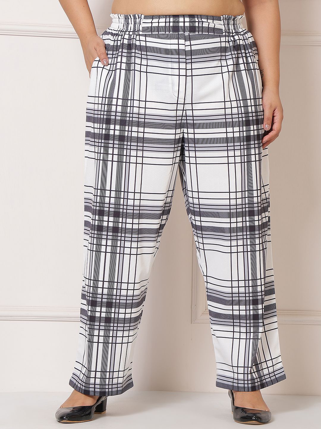 

Amydus Women Plus Size Checked Relaxed Fit Trousers, White