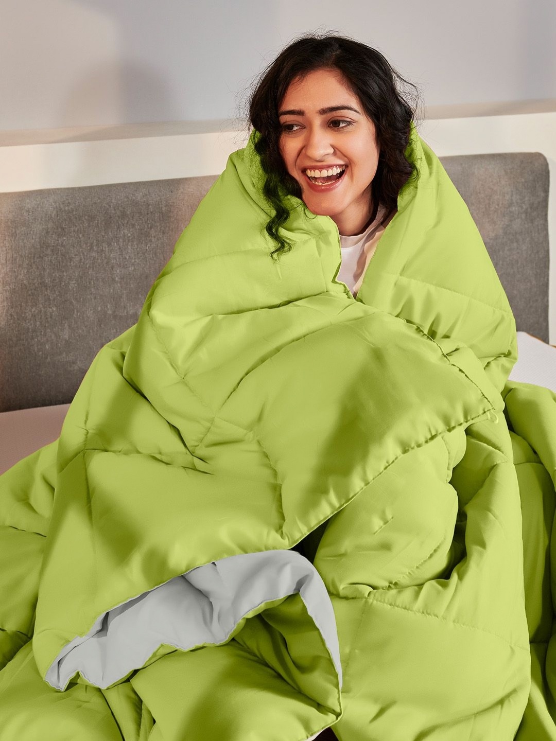 

SleepyCat's Acid Lime & Rhino Grey Double Reversible Comforter, Lime green