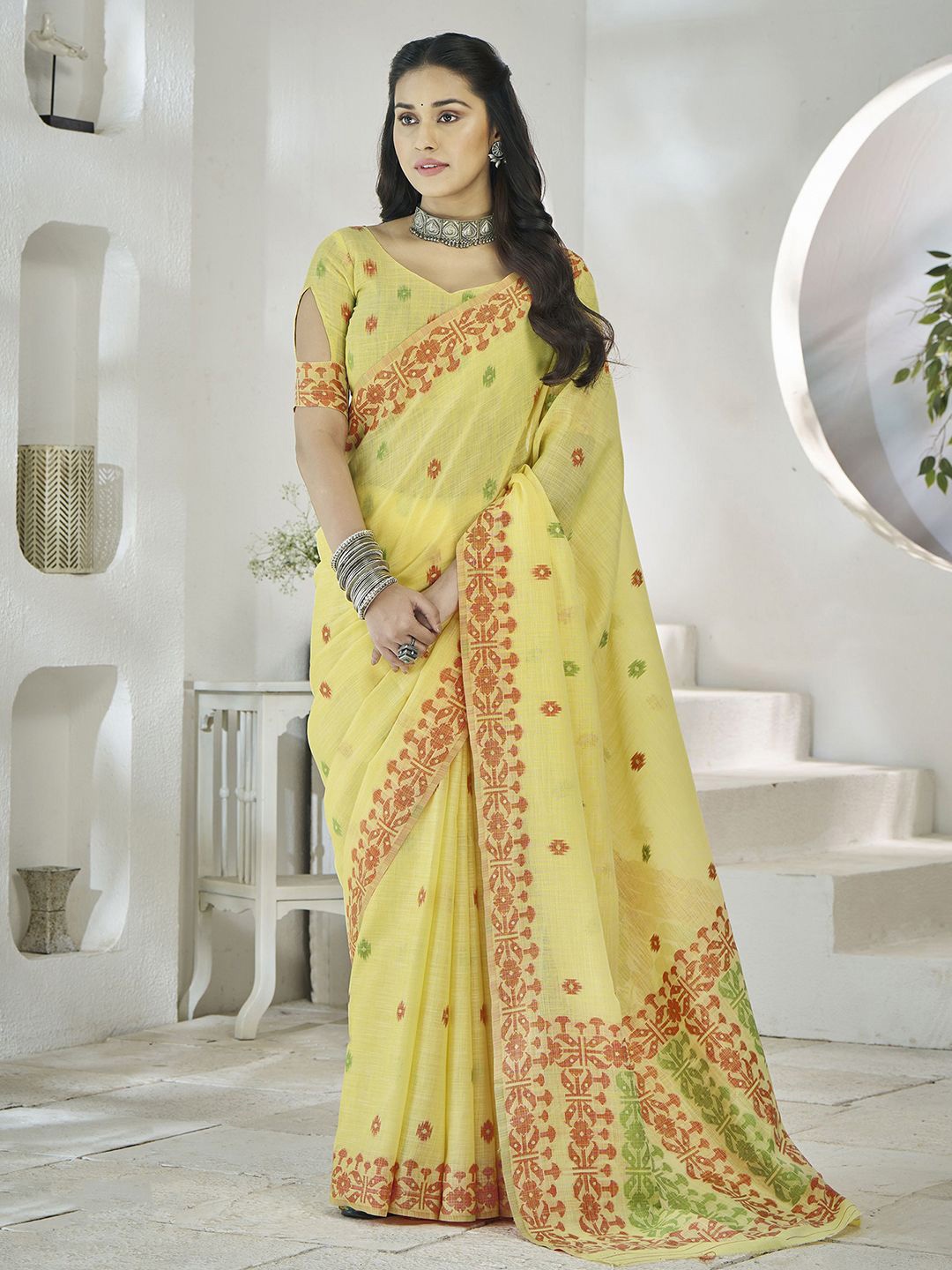 

Satrani Woven Design Zari Silk Cotton Banarasi Saree, Yellow