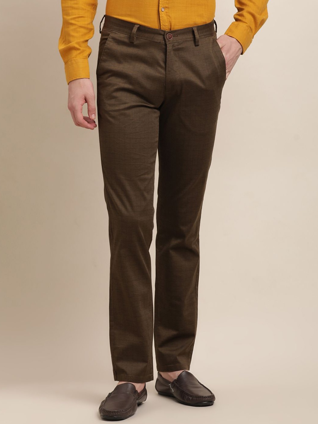 

Turtle Men Cotton Relaxed Skinny Fit Mid-Rise Trousers, Brown