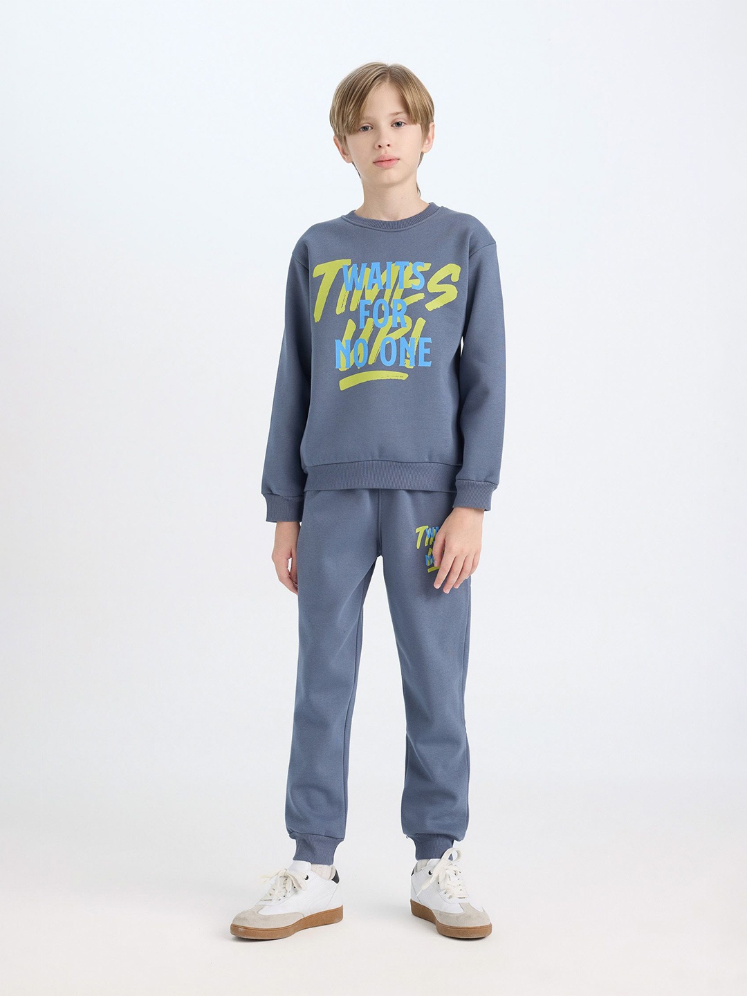 

DeFacto Boys Printed T-shirt, Grey