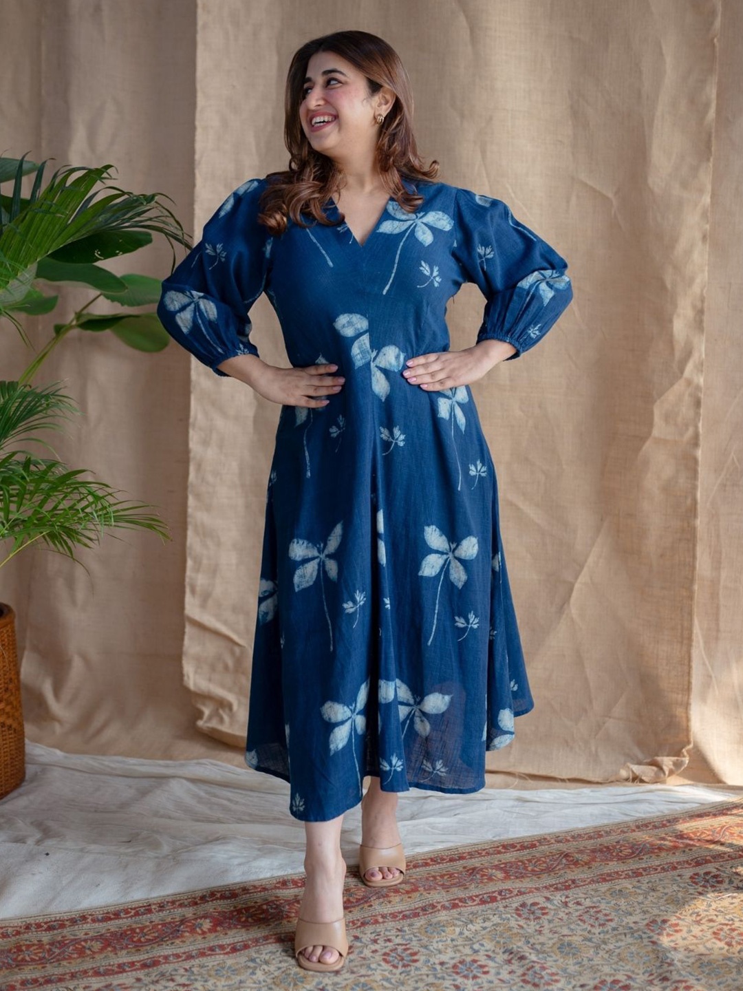 

THE INDIAN ETHNIC CO Floral Print Puff Sleeve A-Line Midi Dress, Blue