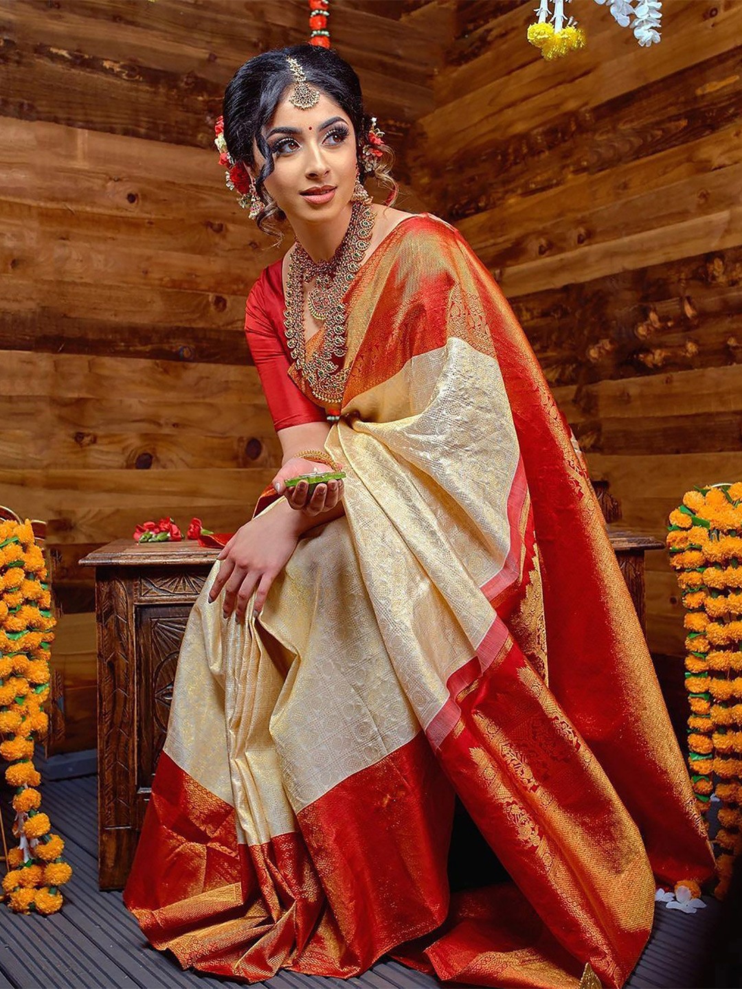 

Aldwych Woven Design Zari Silk Blend Banarasi Saree, Cream