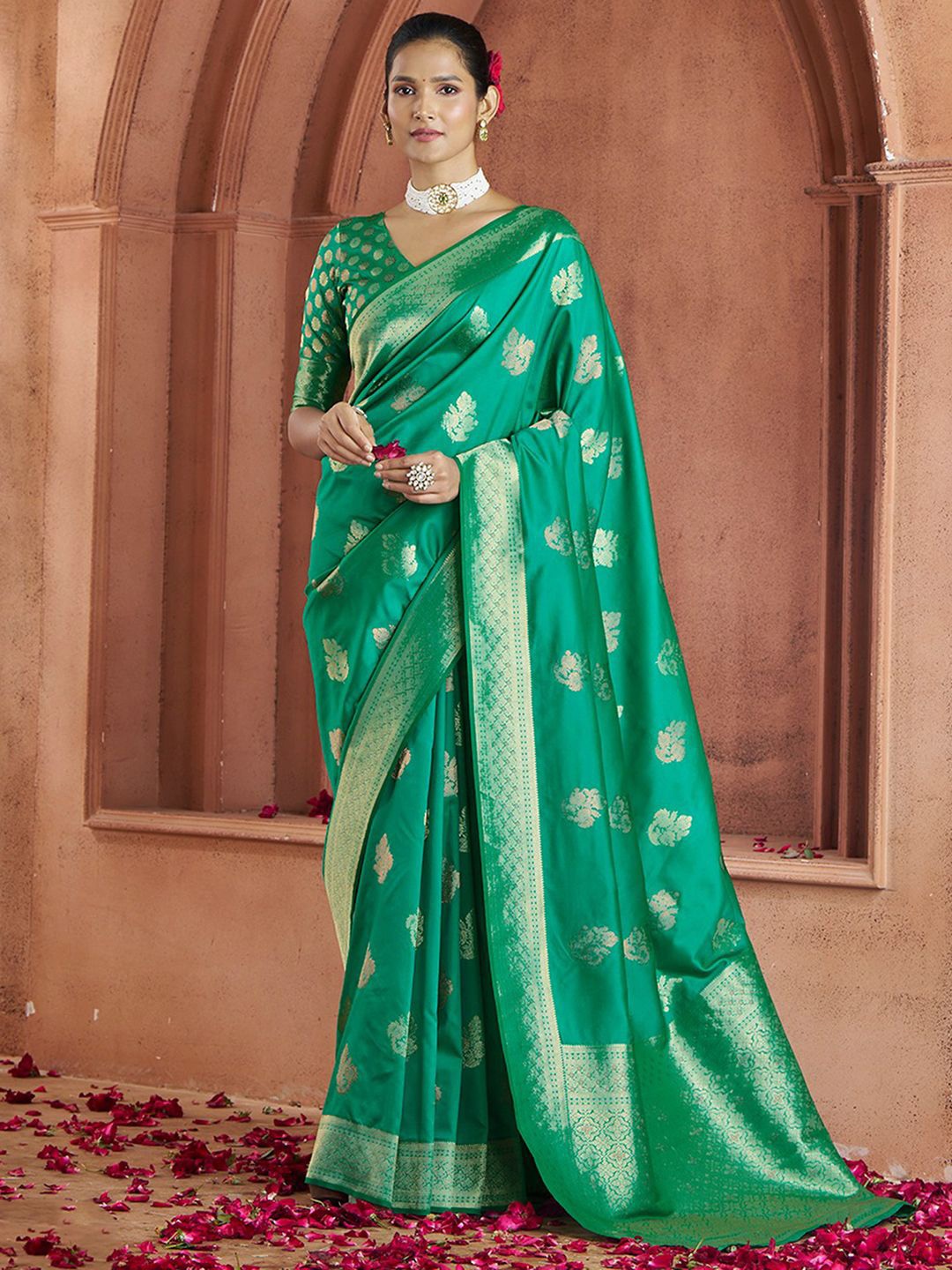 

Satrani Woven Design Zari Pure Silk Banarasi Saree, Green