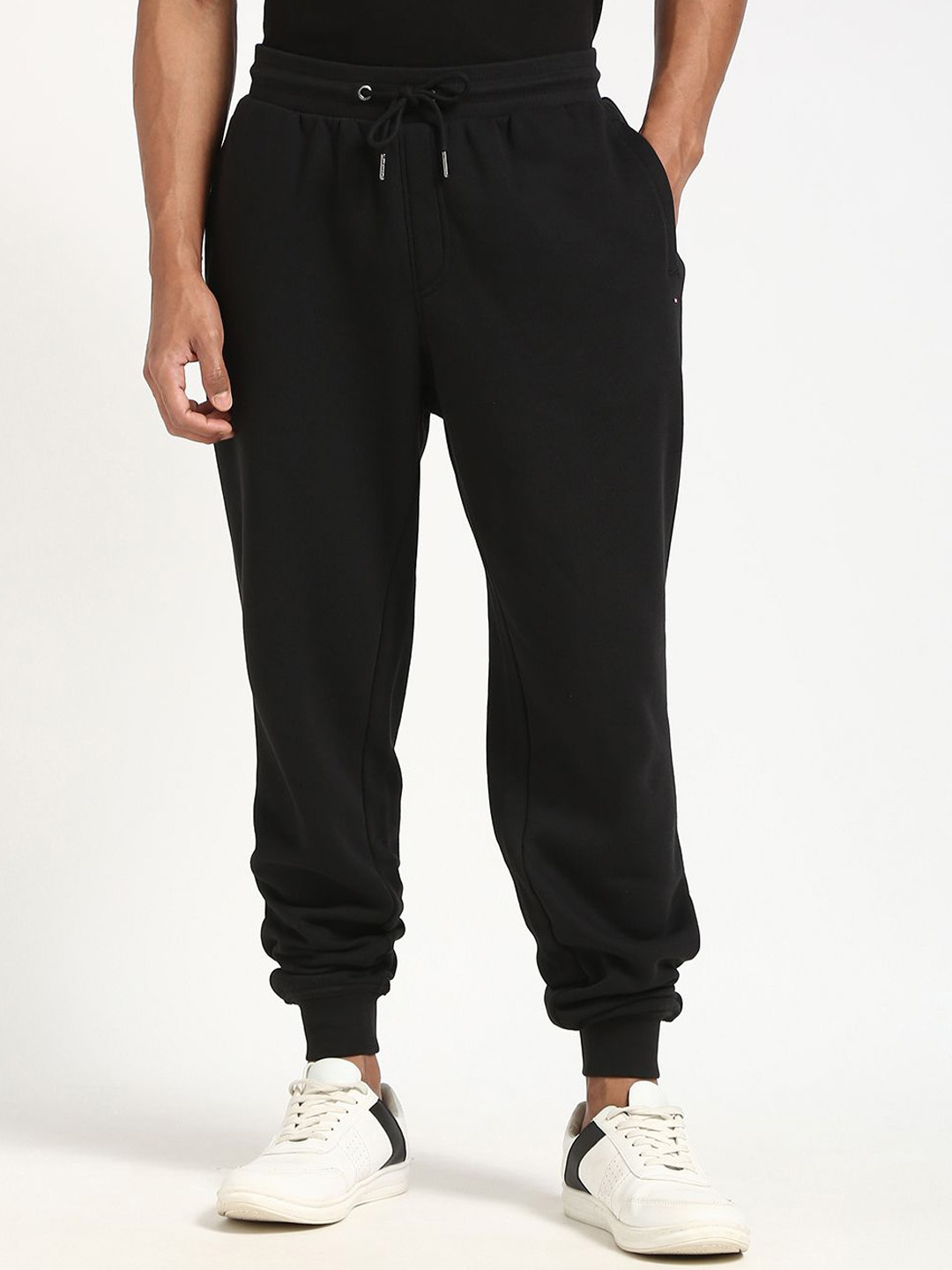 

Tommy Hilfiger Men Mid-Rise Joggers, Black