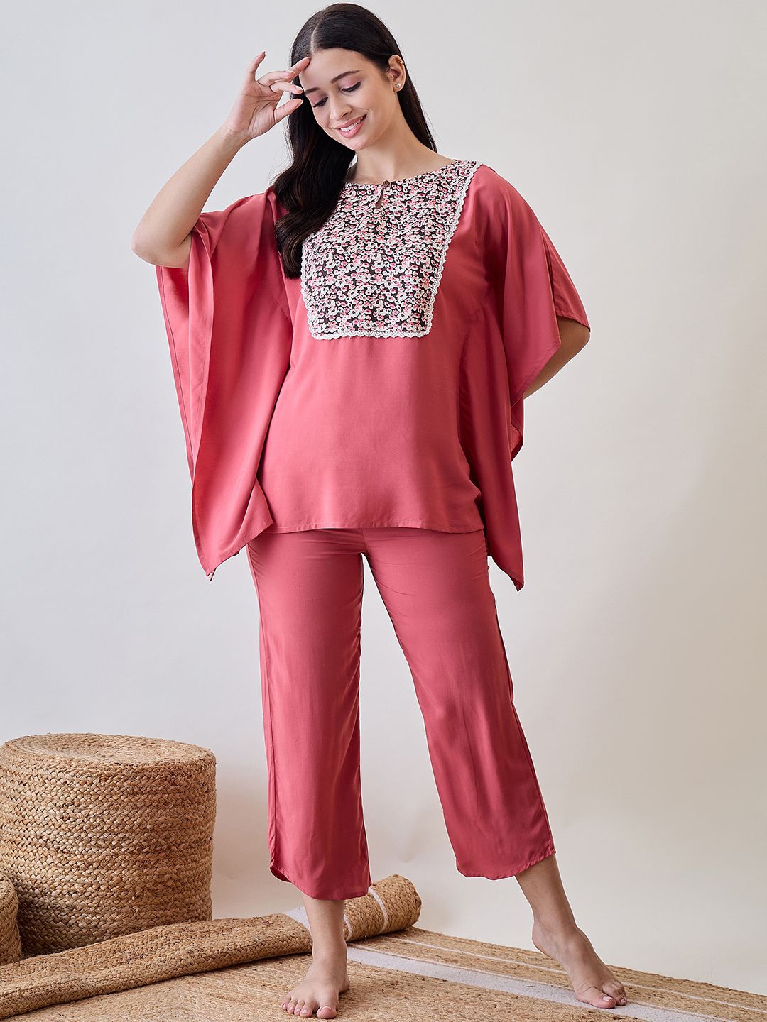 

The Kaftan Company Women Floral Printed Lace Slip On Night suit, Pink