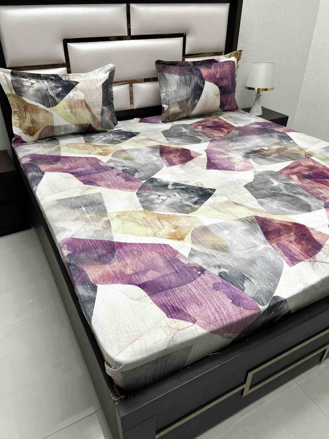 

Pure Decor Majestic Brown Printed 380 TC Pure Cotton King Bedsheet Set 2.72 m x 2.76 m