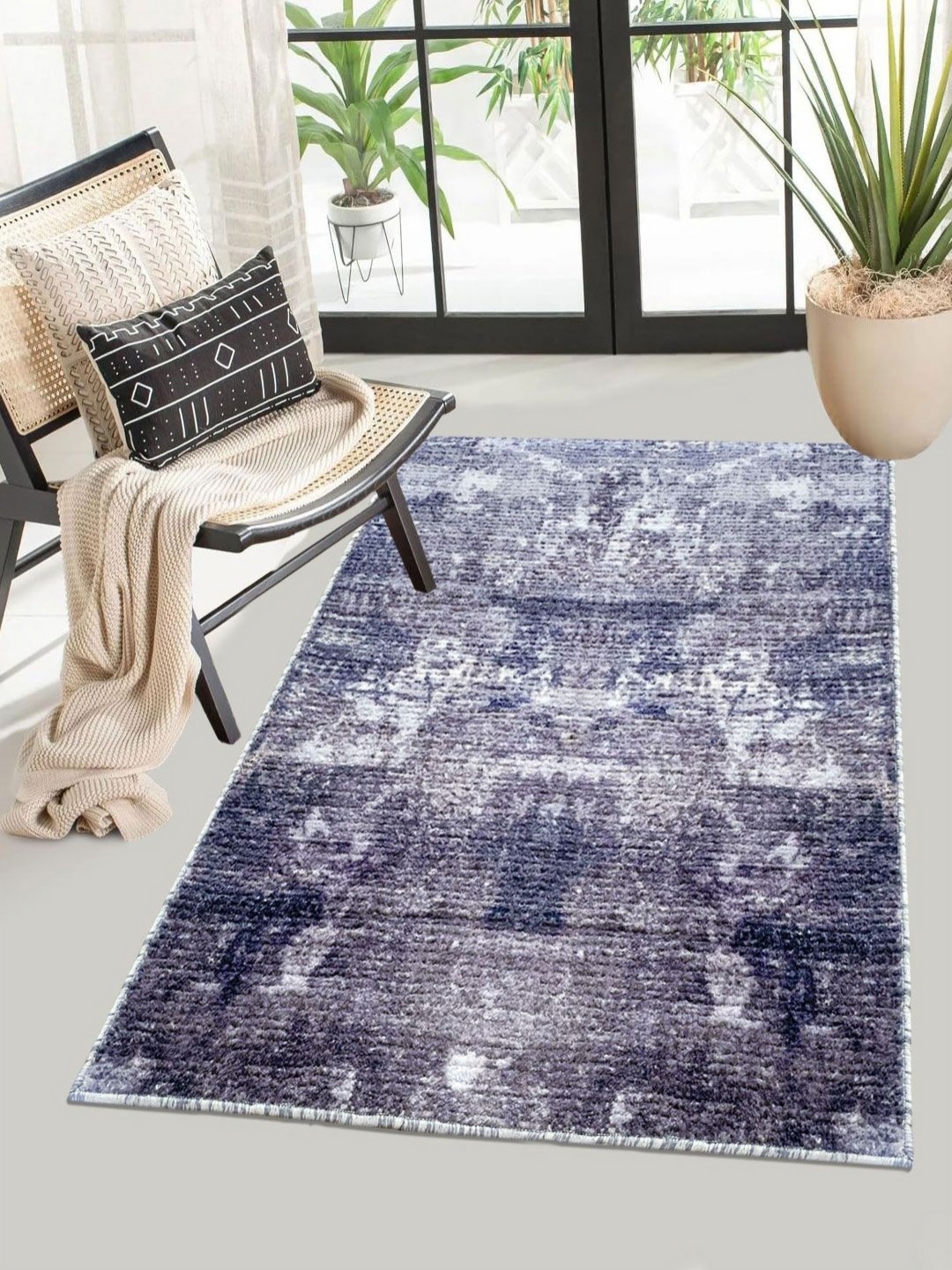 

LUXEHOME INTERNATIONAL Blue Striped Anti-Skid Nylon Carpet